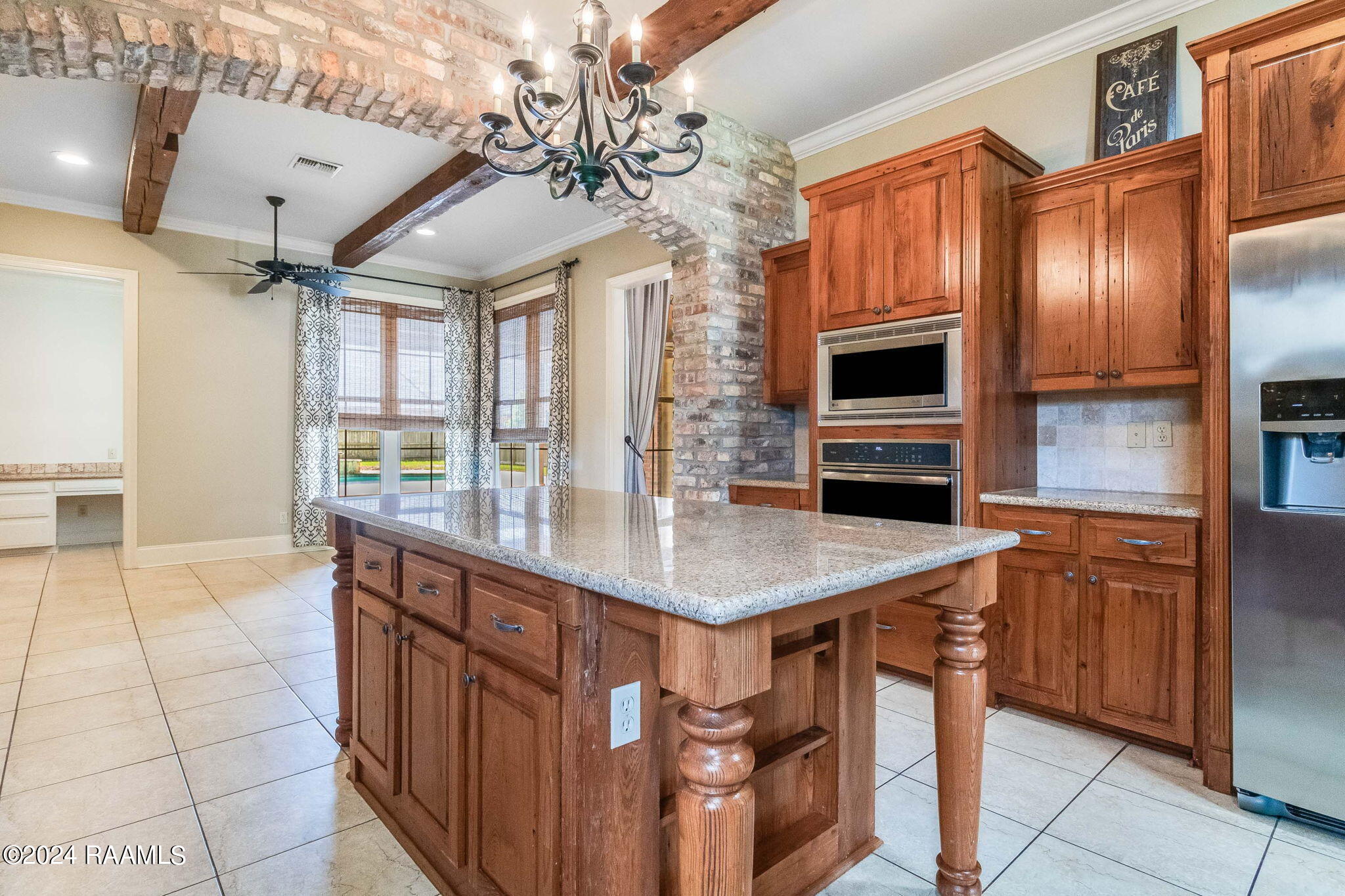 102 Creek Bend