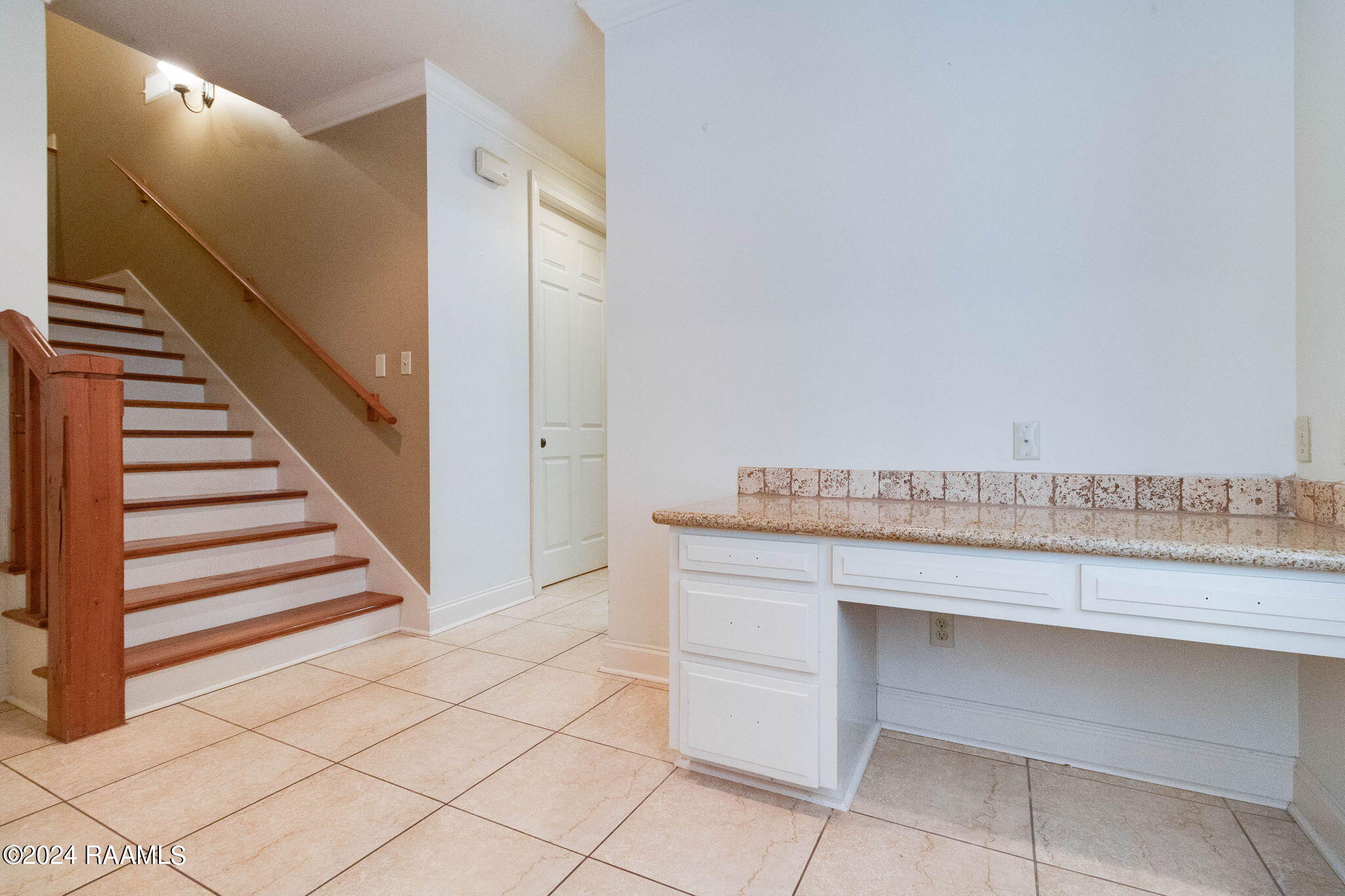 102 Creek Bend