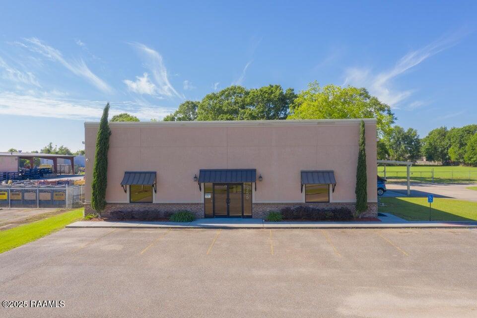 255 Rousseau Road