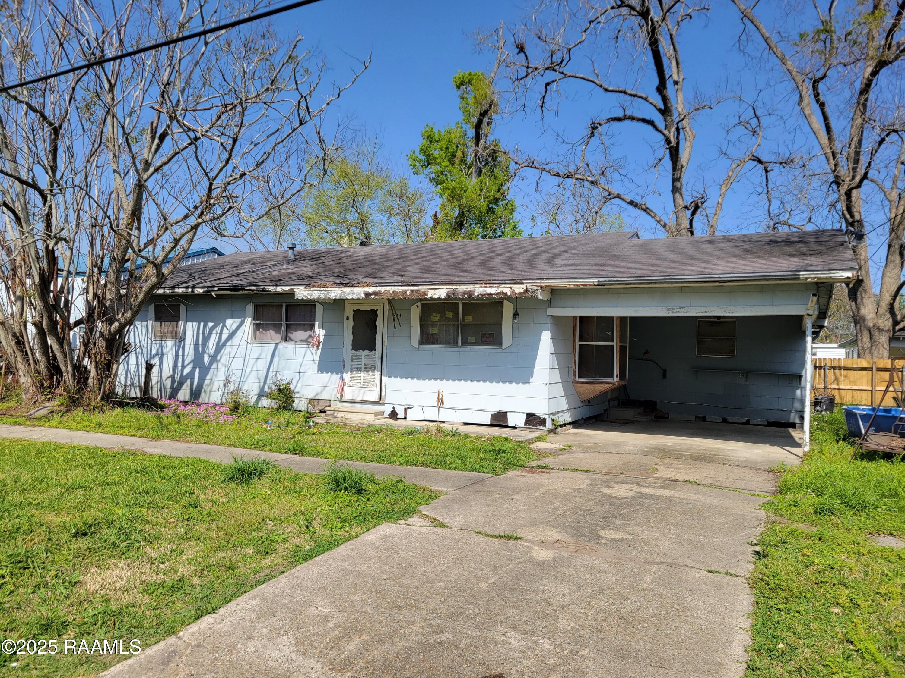 814 N Ave F