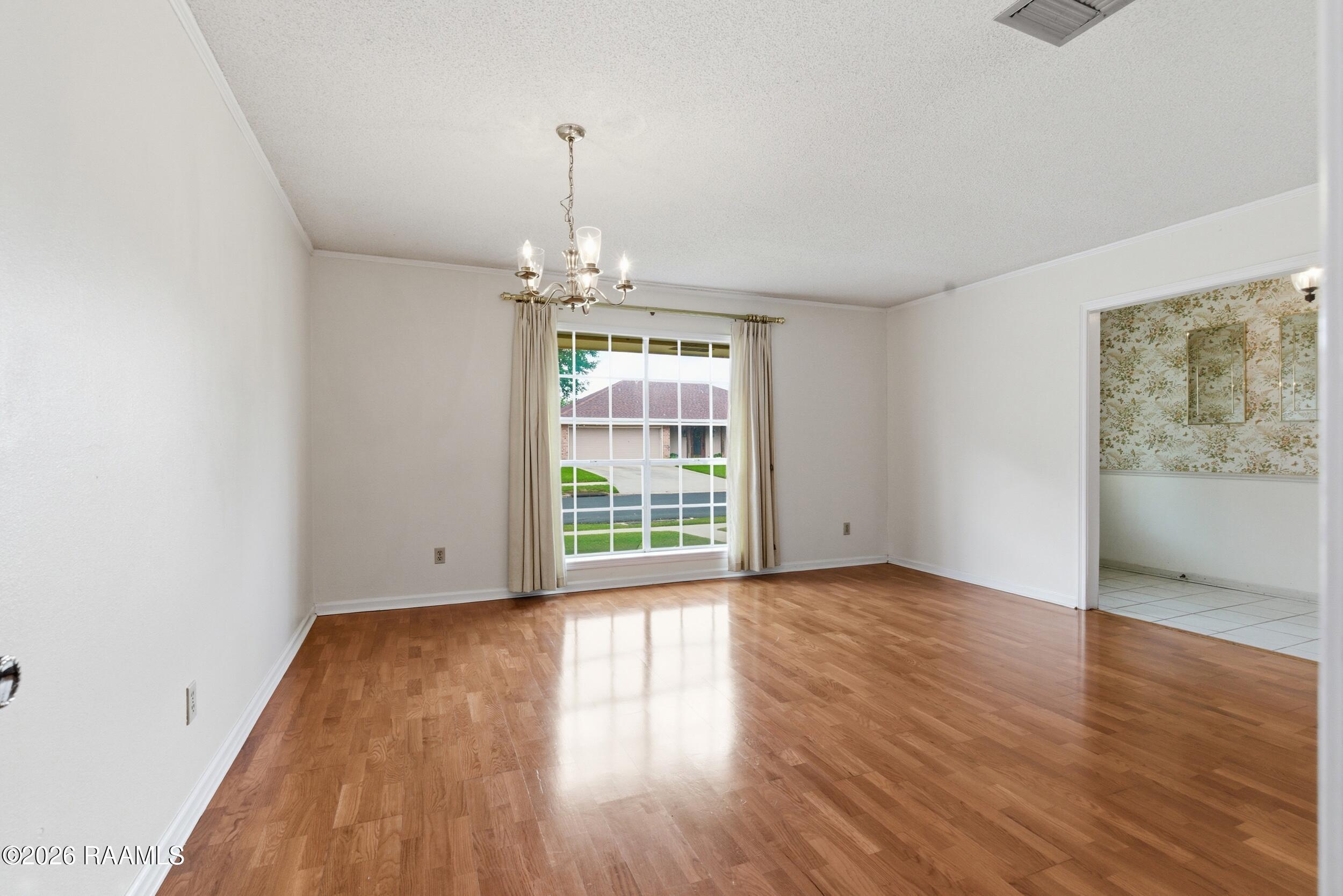 206 Persimmon Place