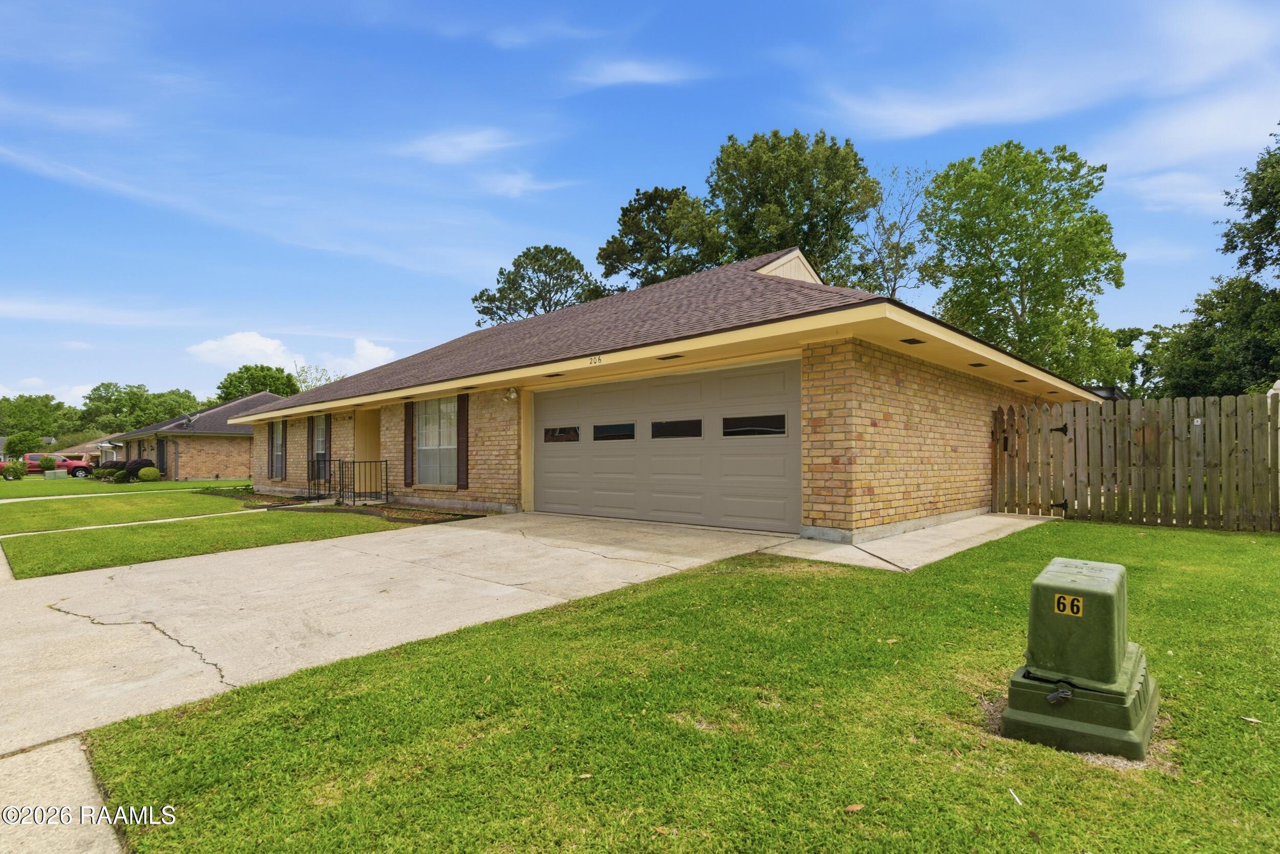 206 Persimmon Place