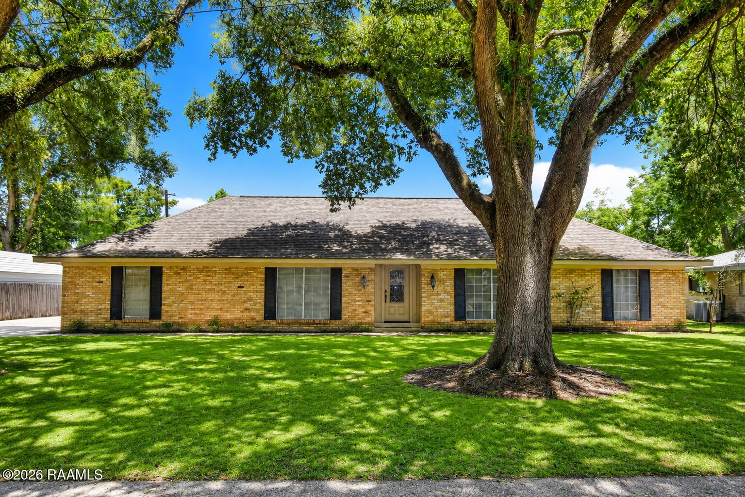 202 Delphine Street
