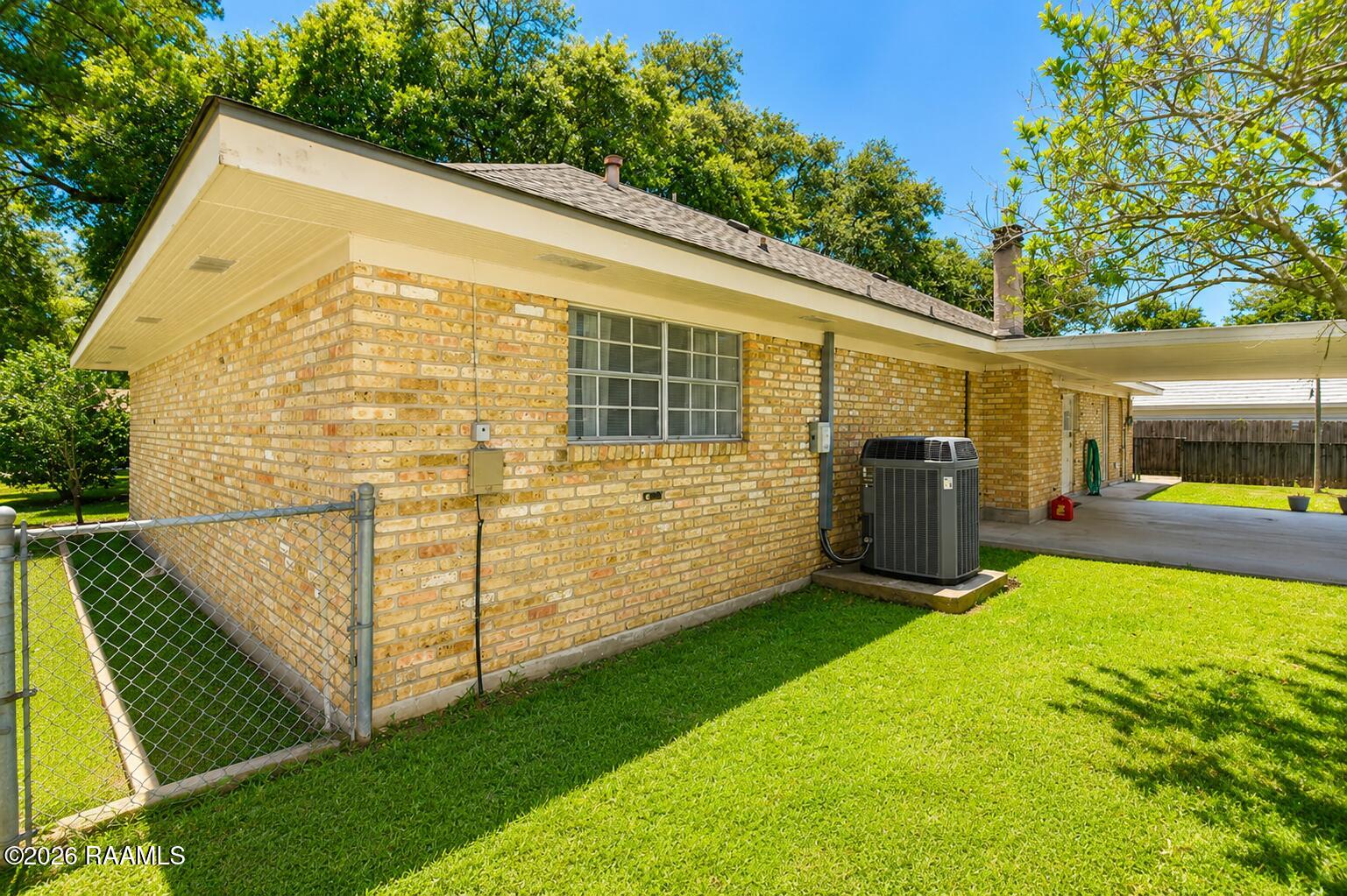202 Delphine Street