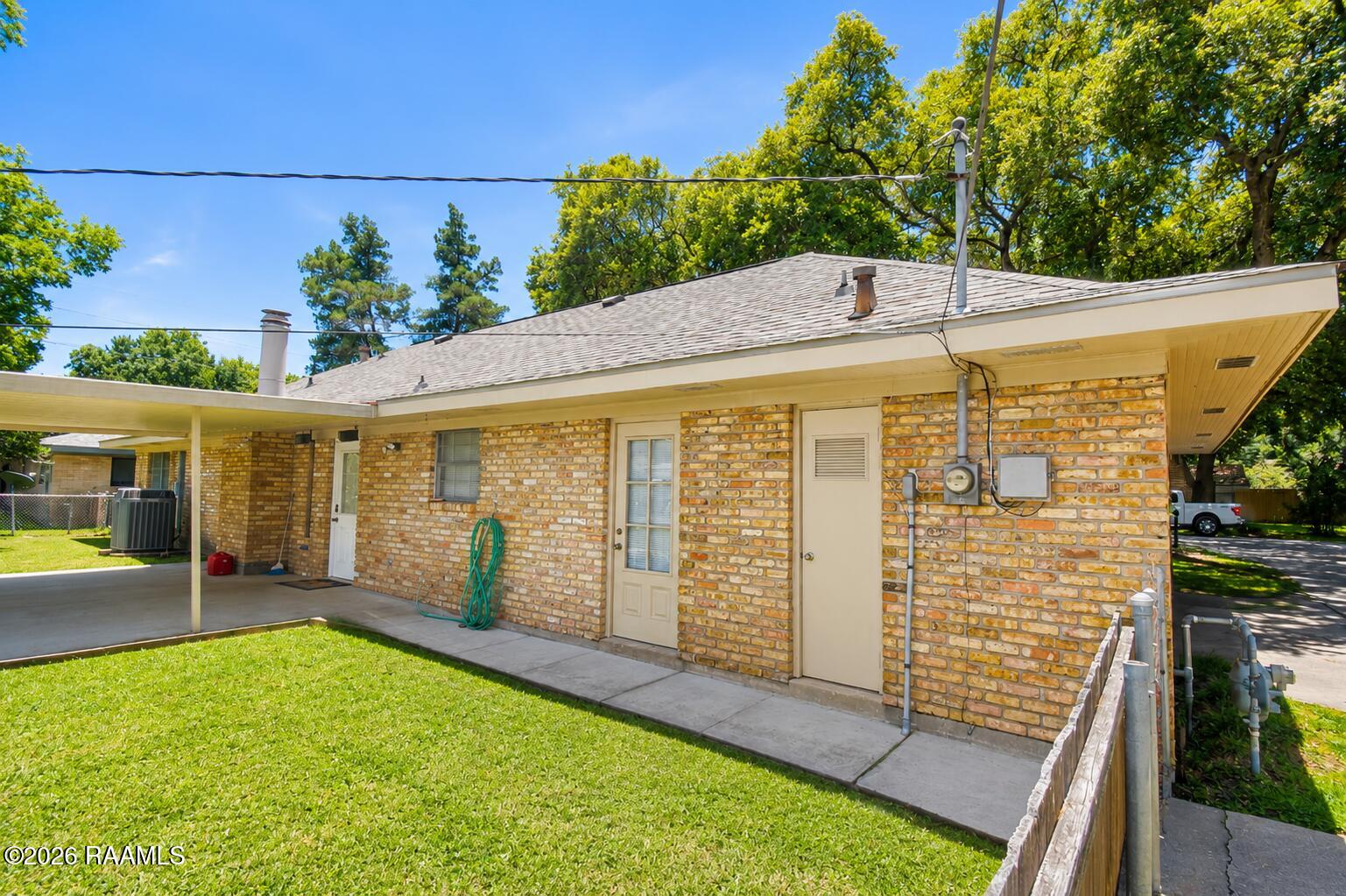 202 Delphine Street
