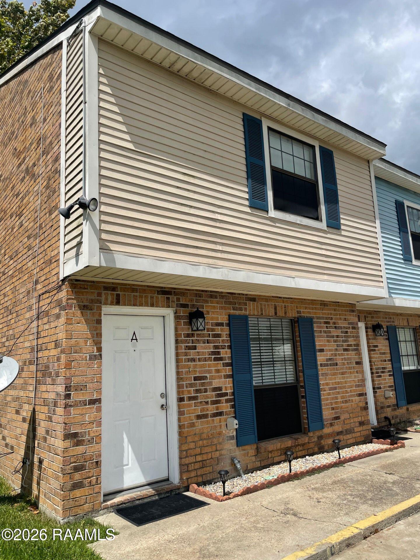 104 N Long Street