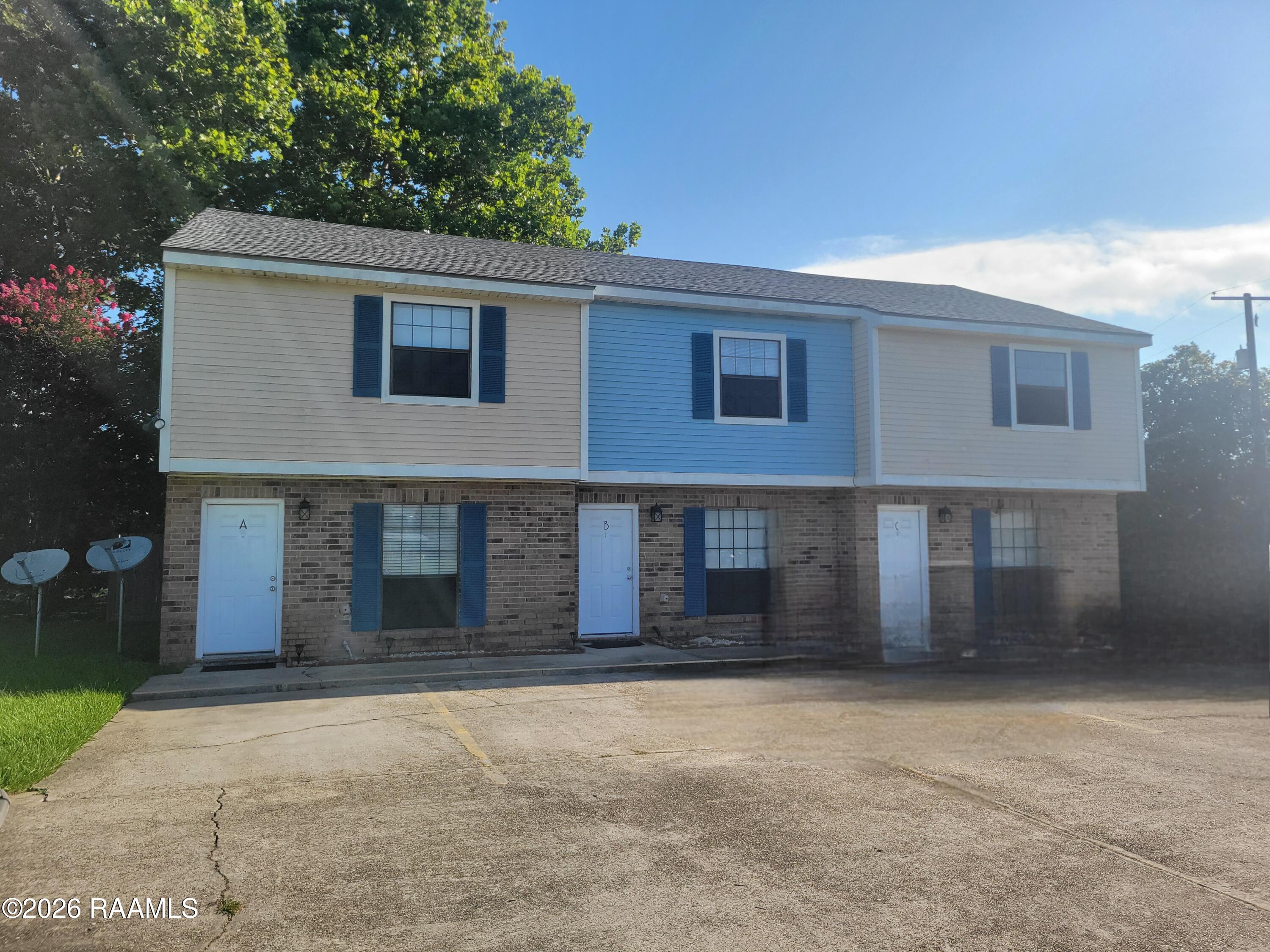 104 N Long Street