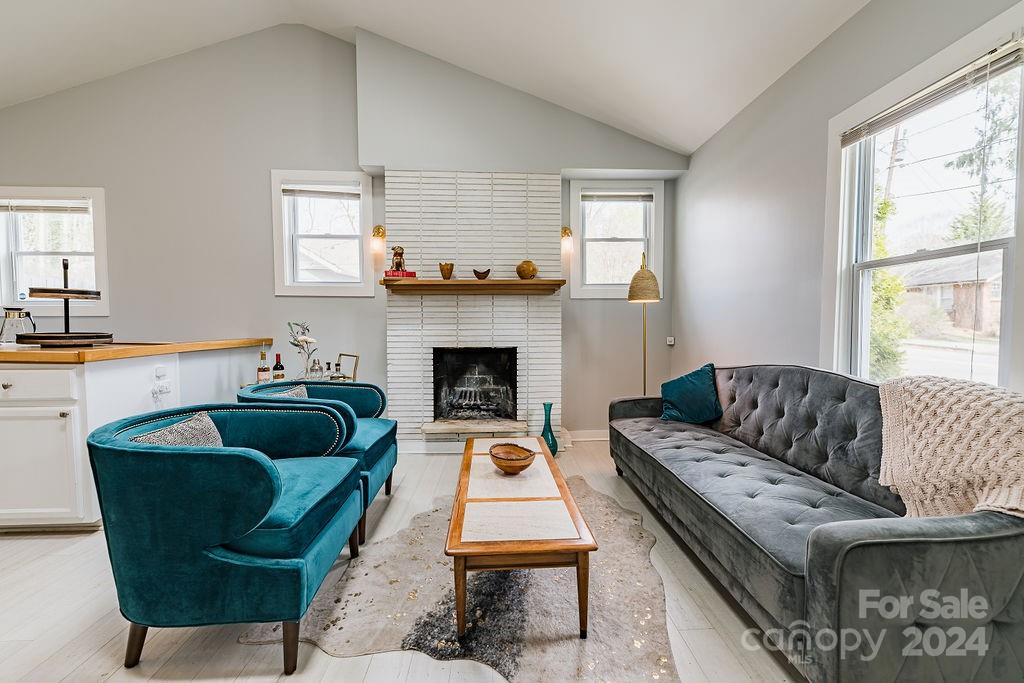 121 Sand Hill Road