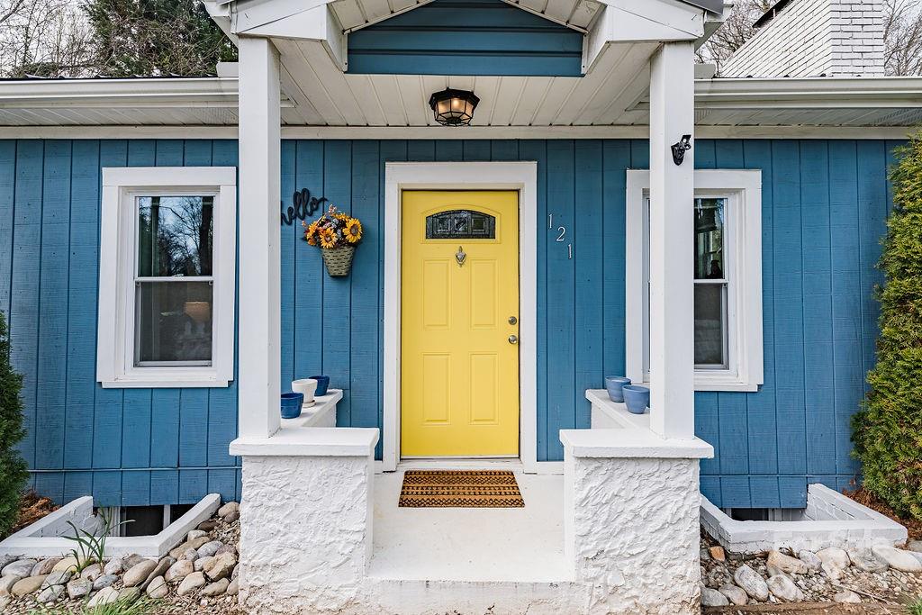 121 Sand Hill Road