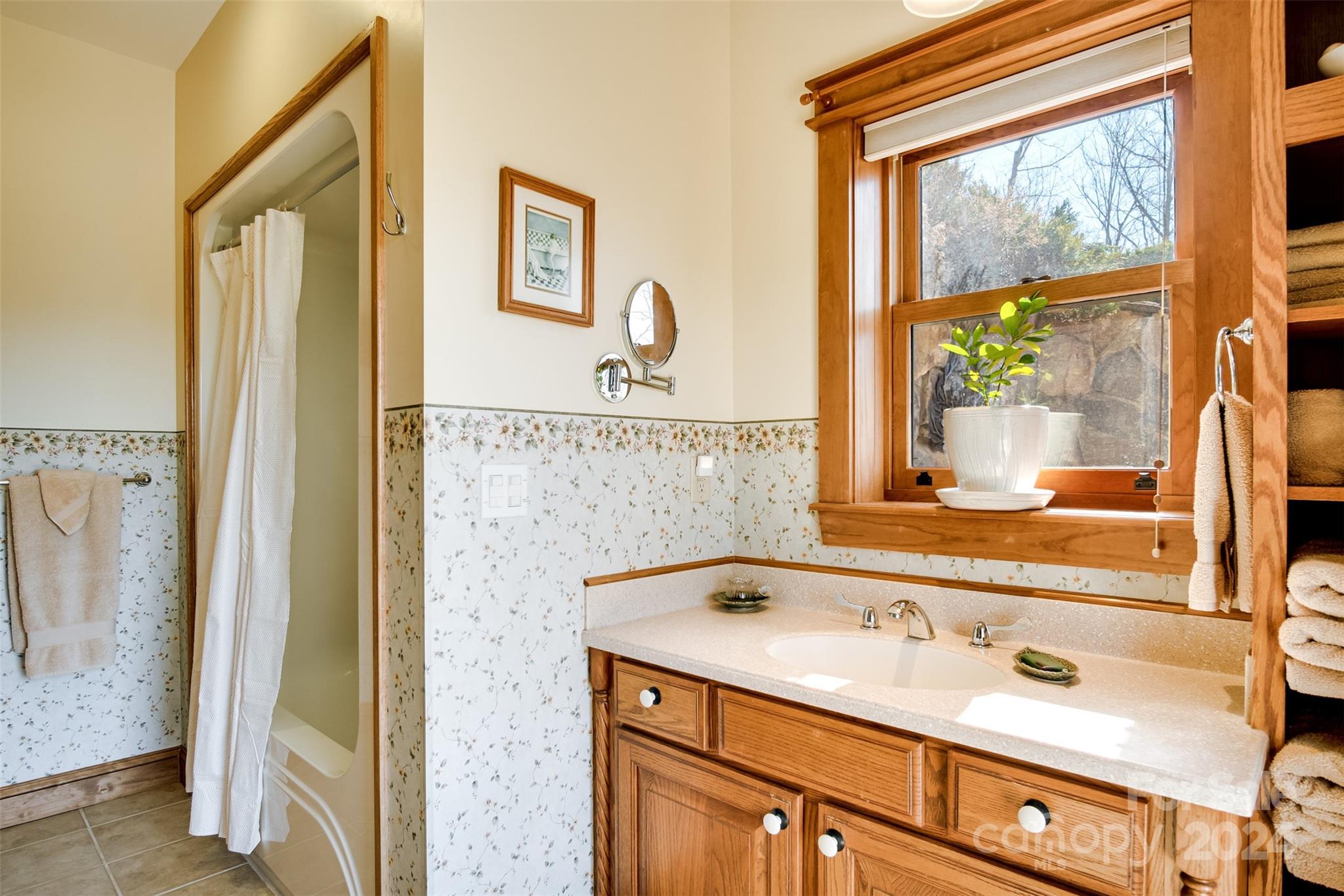 1101 Fairview Road