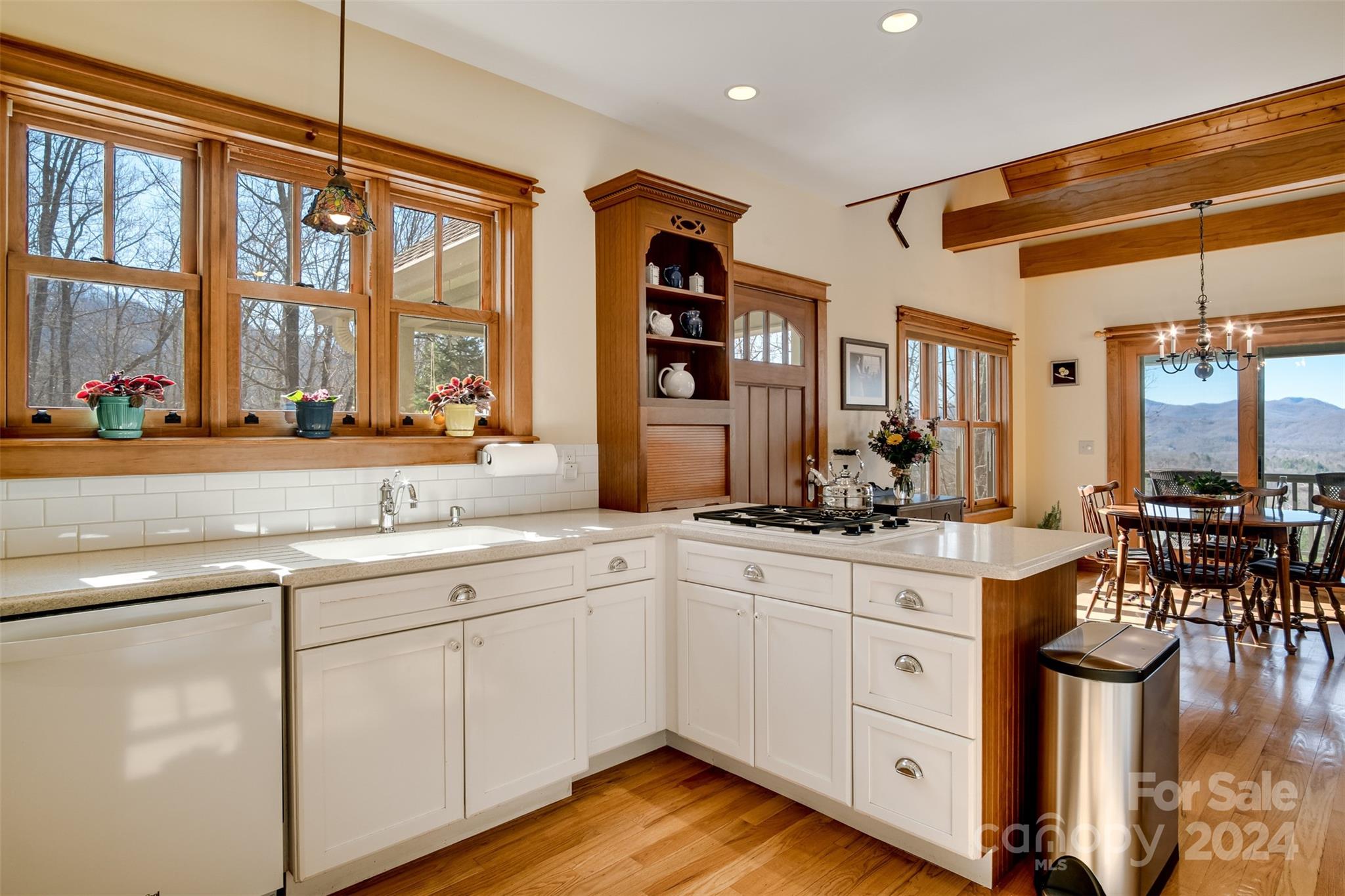1101 Fairview Road