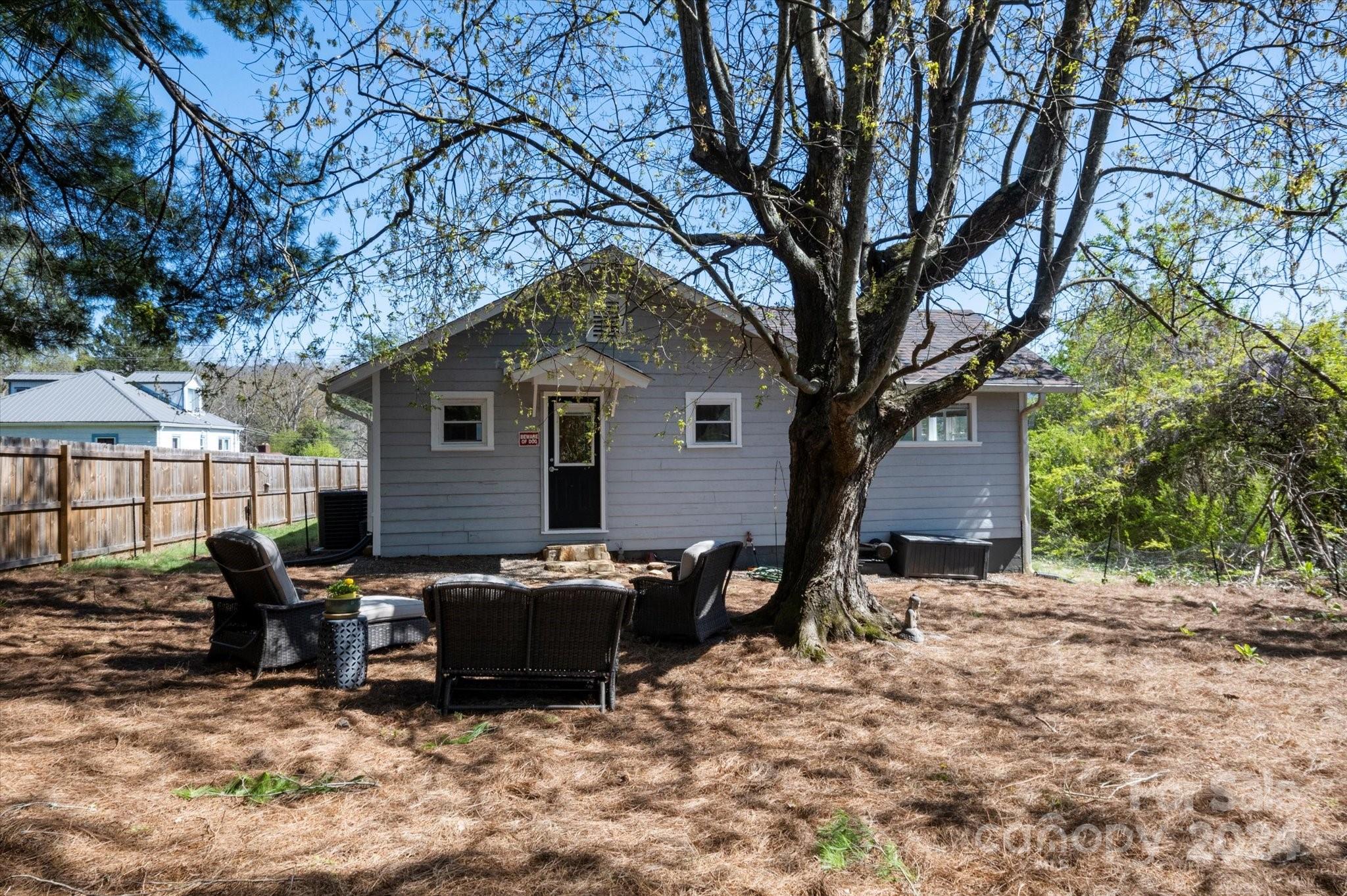 222 Governors View Road