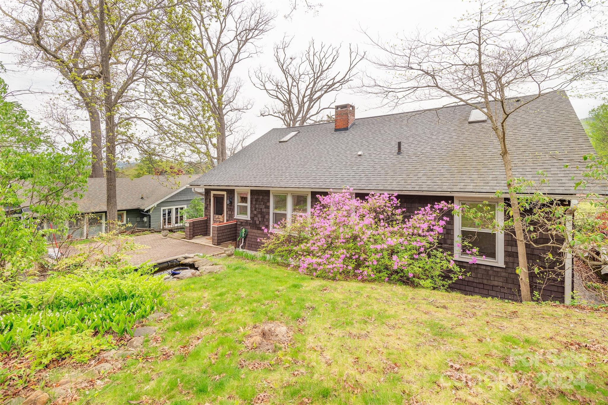 30 Linden Avenue