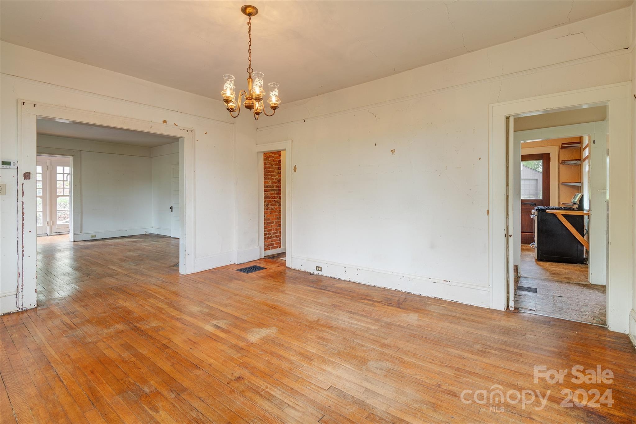30 Linden Avenue