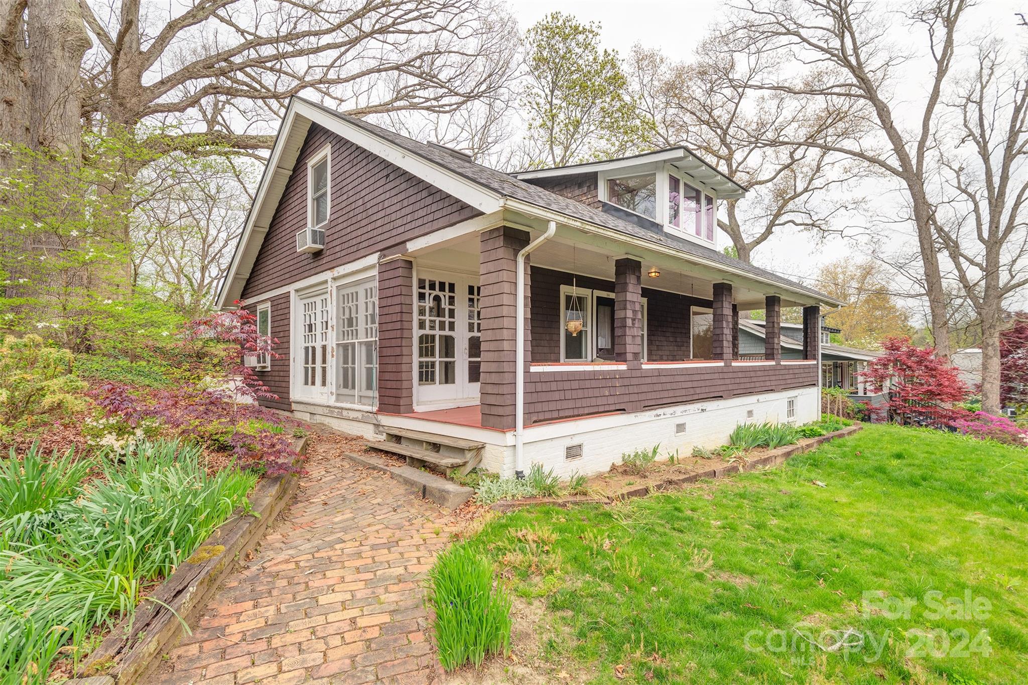 30 Linden Avenue