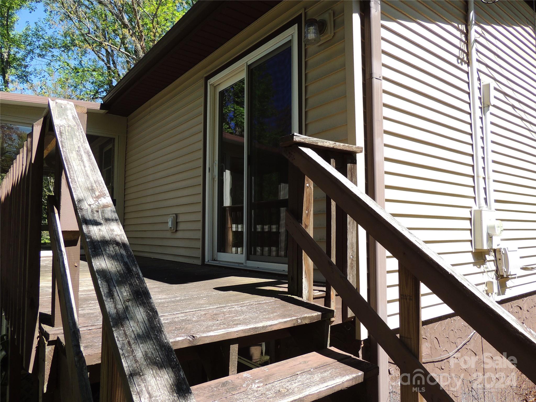 135 Appalachian Way