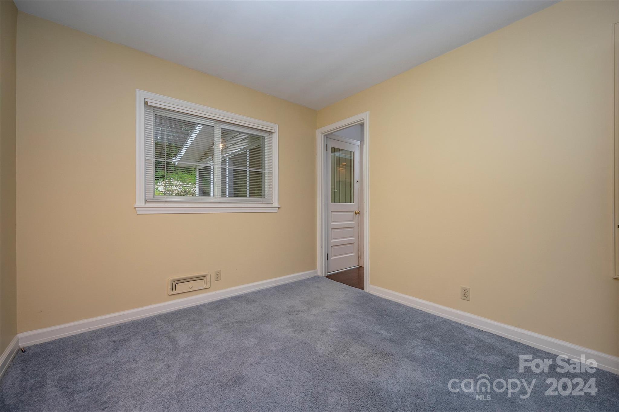 109 N Overlook Terrace