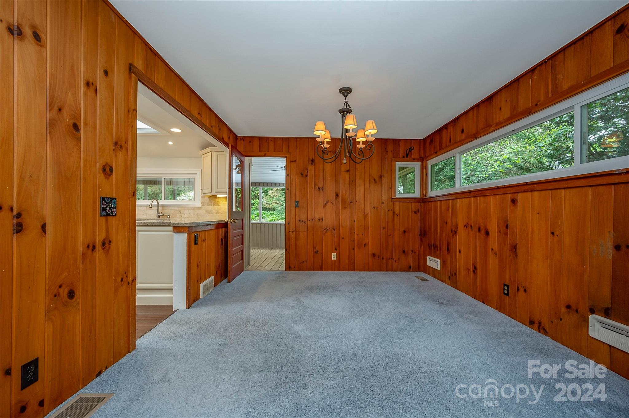 109 N Overlook Terrace