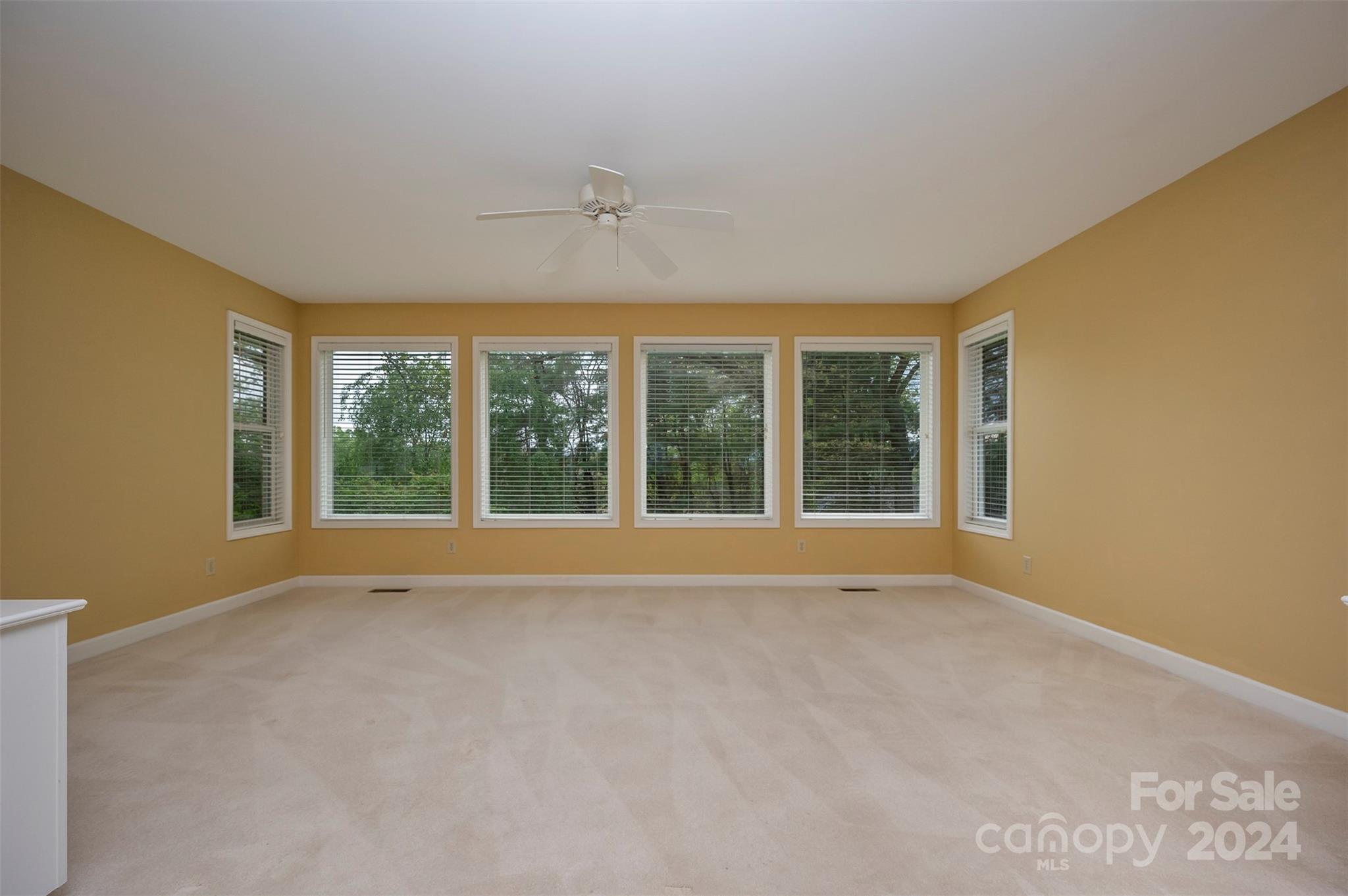 109 N Overlook Terrace