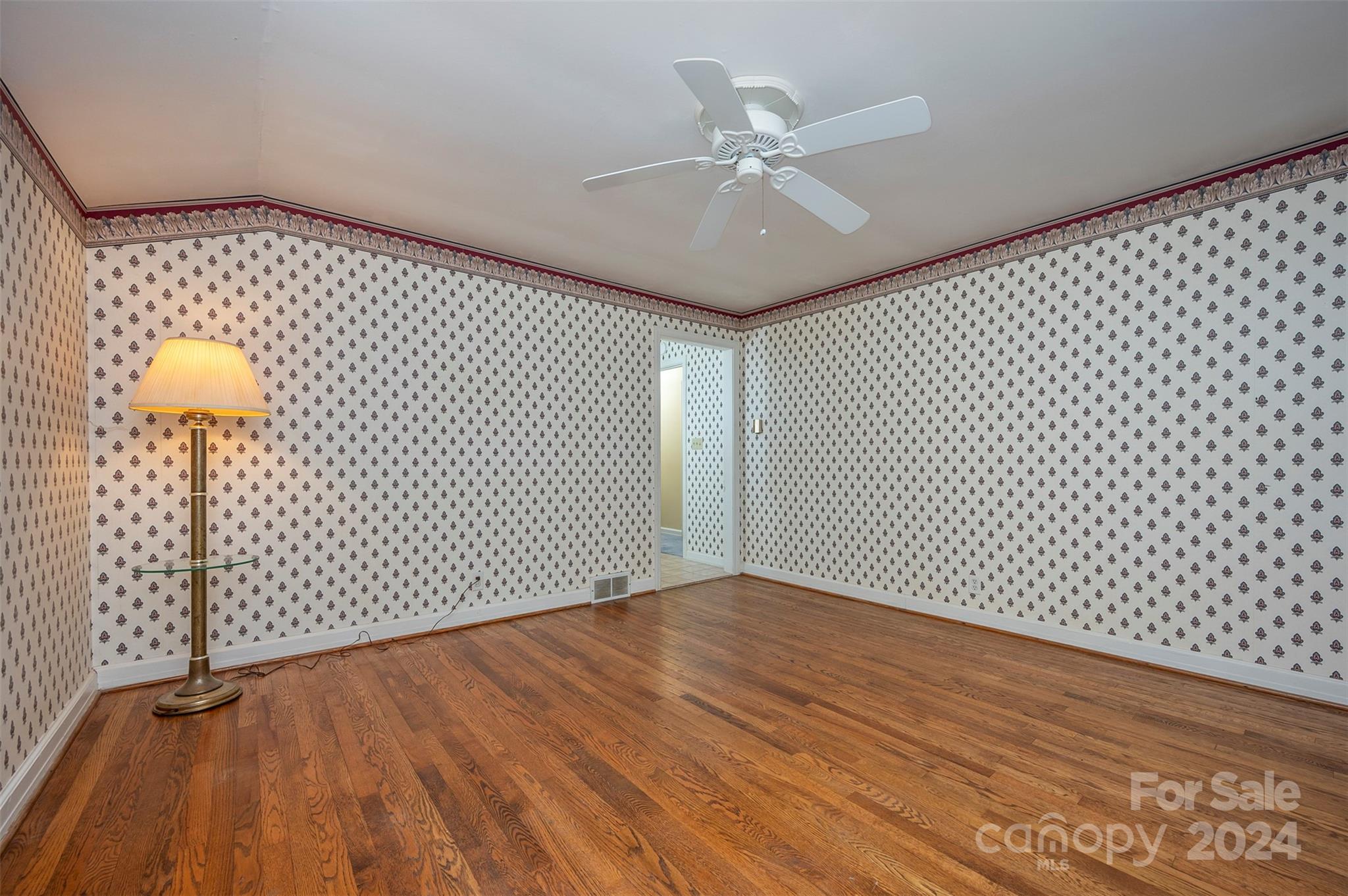 109 N Overlook Terrace