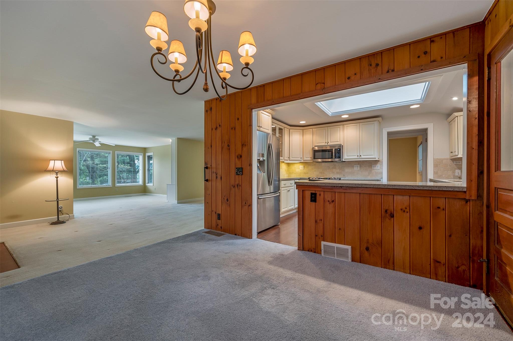 109 N Overlook Terrace