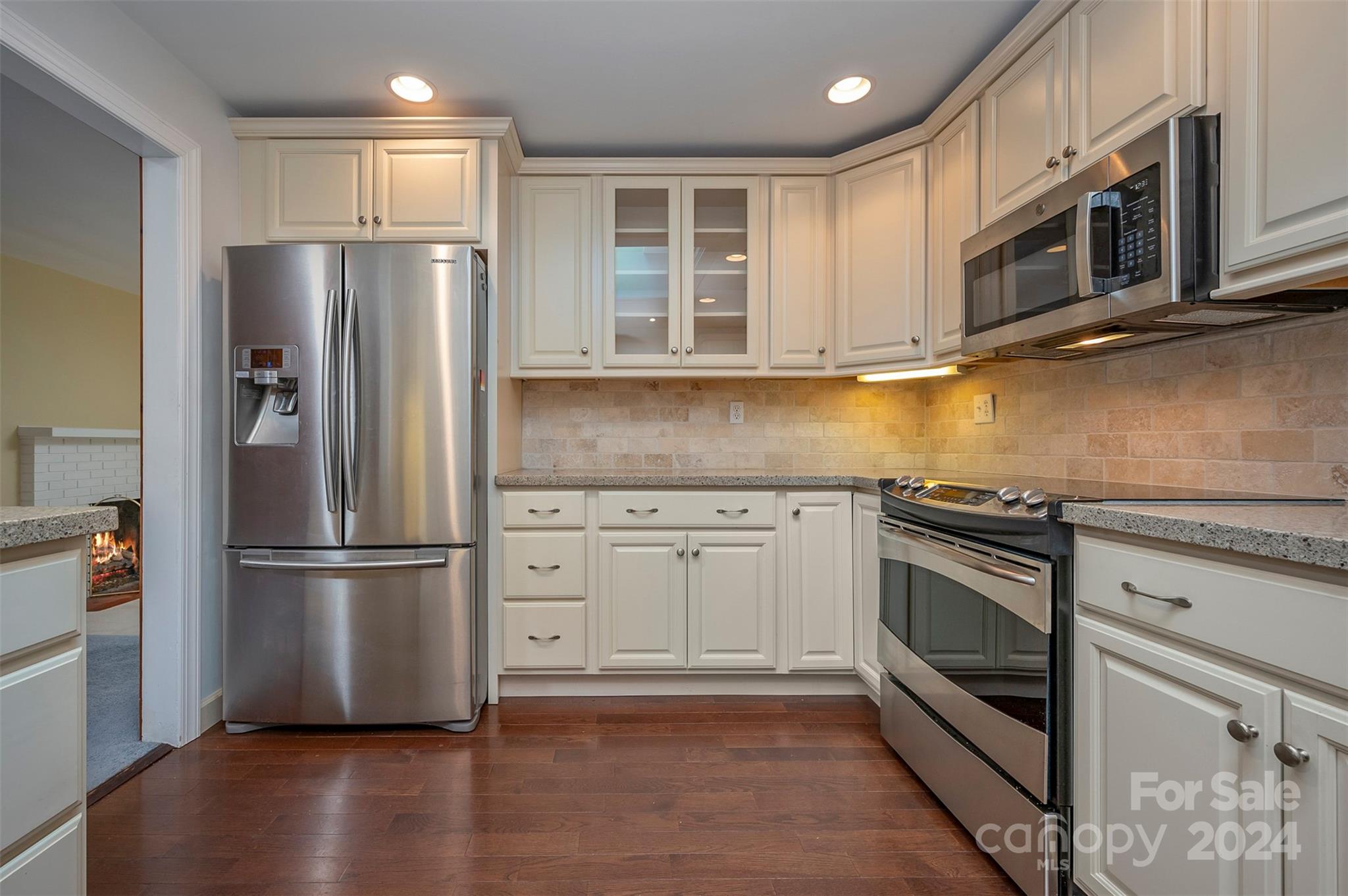 109 N Overlook Terrace