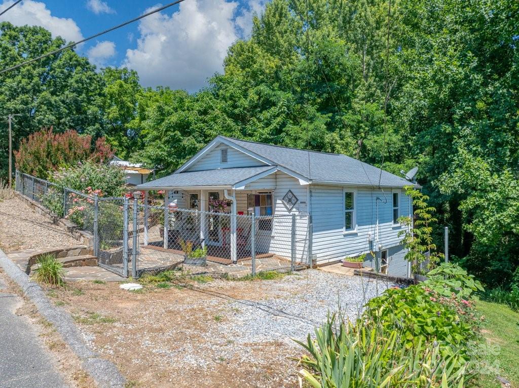 119 Seagle Street