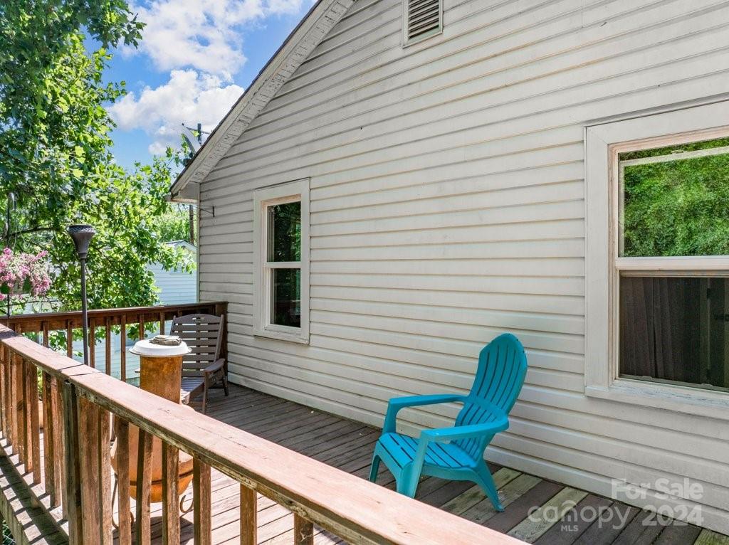 119 Seagle Street