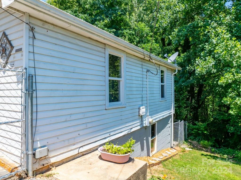 119 Seagle Street
