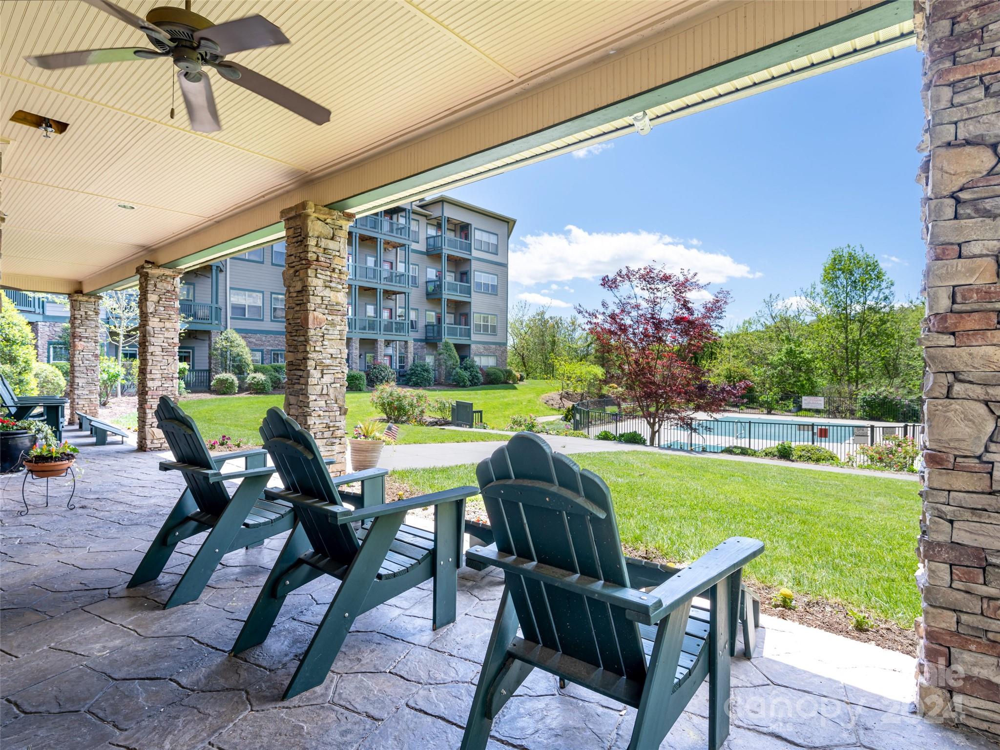 9 Kenilworth Knoll Unit: 422