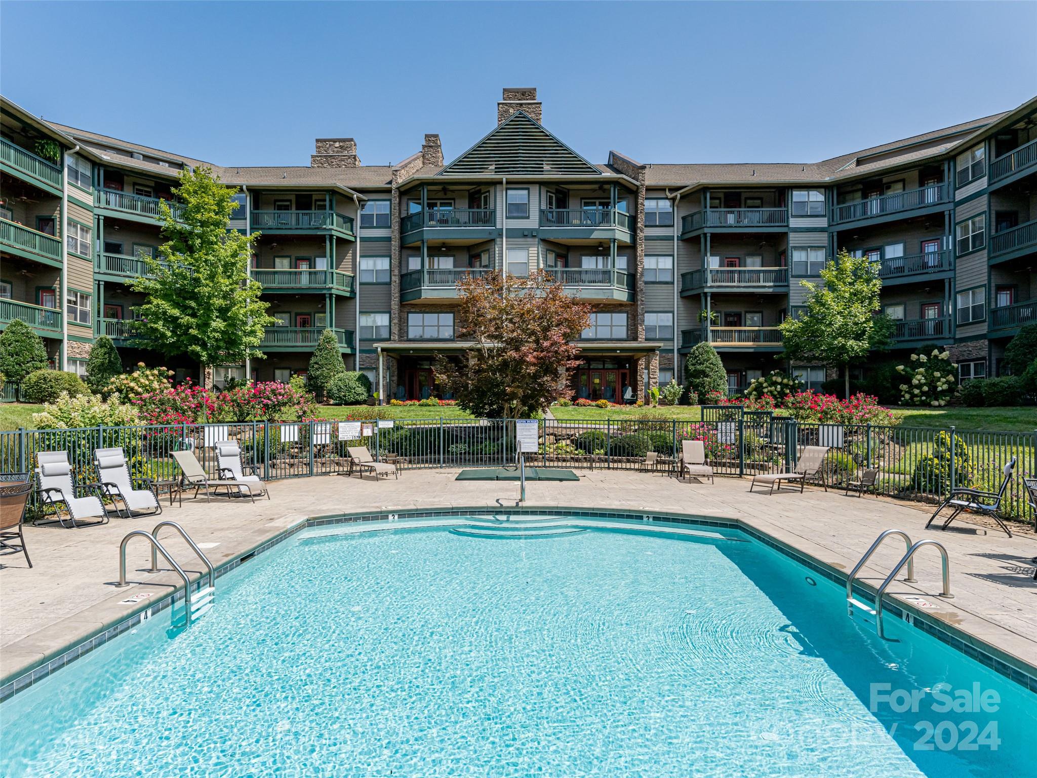9 Kenilworth Knoll Unit: 422