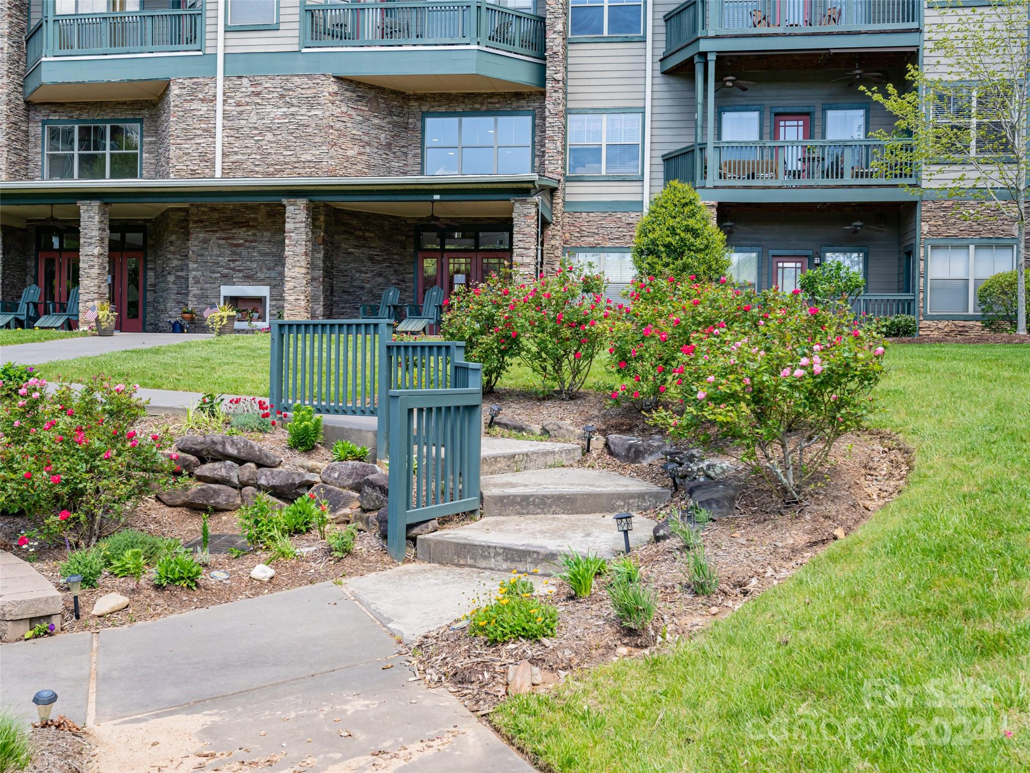 9 Kenilworth Knoll Unit: 422