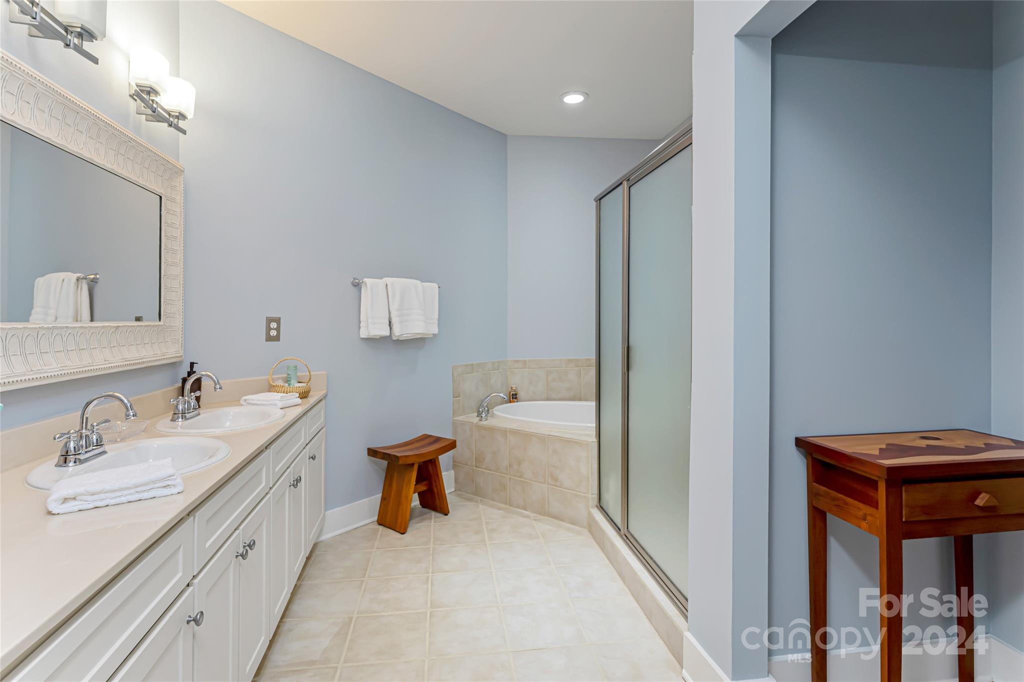 9 Kenilworth Knoll Unit: 422