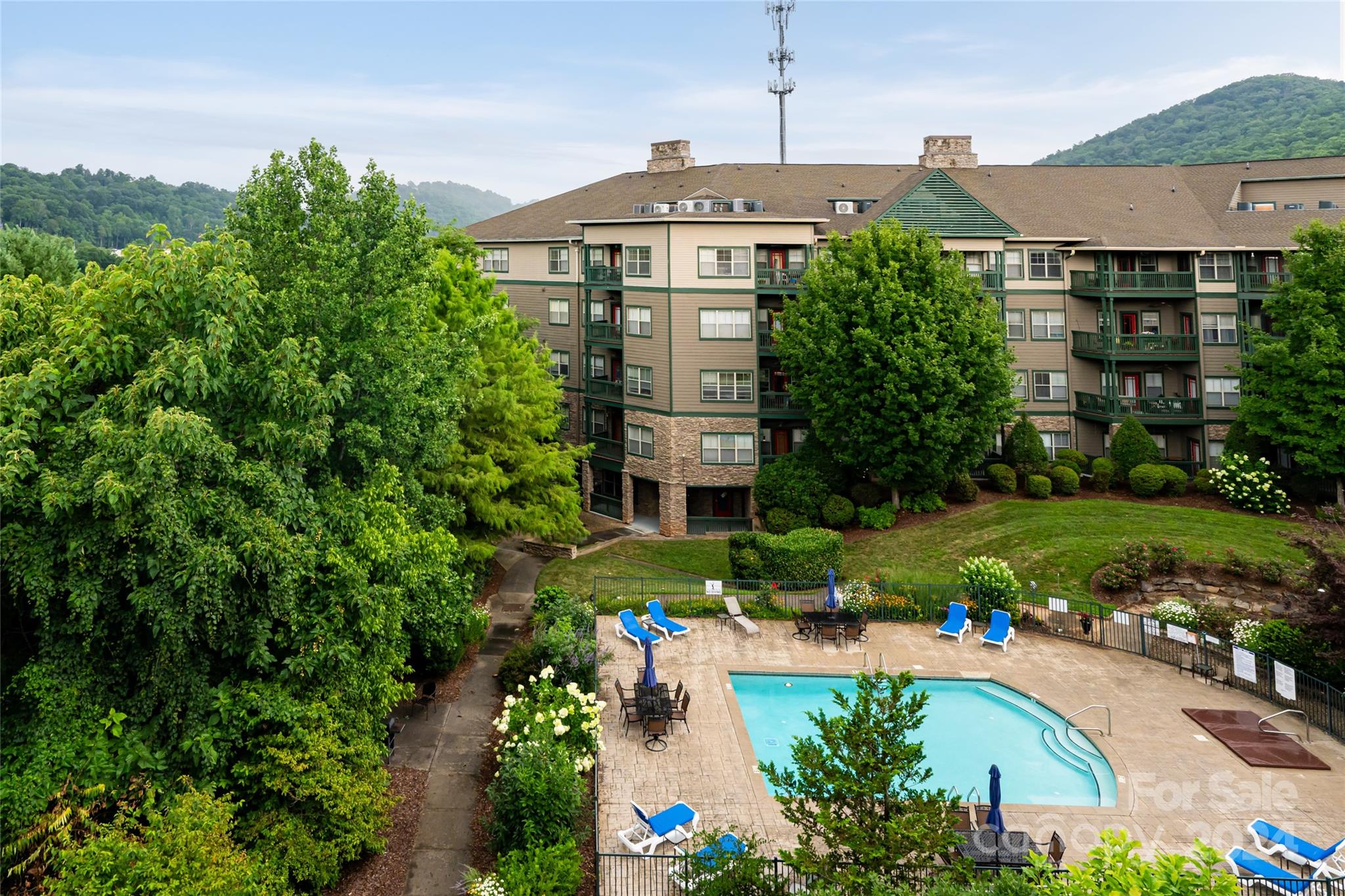 9 Kenilworth Knoll Unit: 422