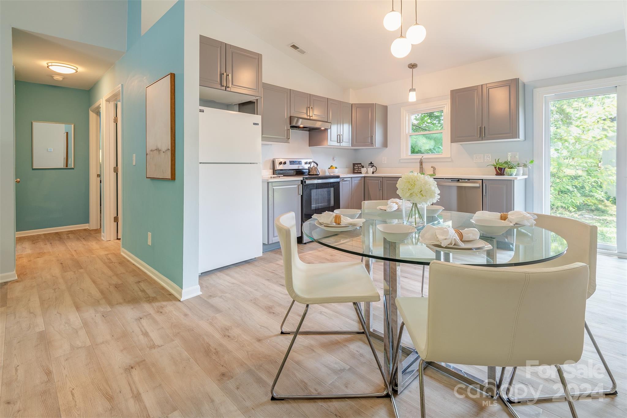 12 Ashwood Drive