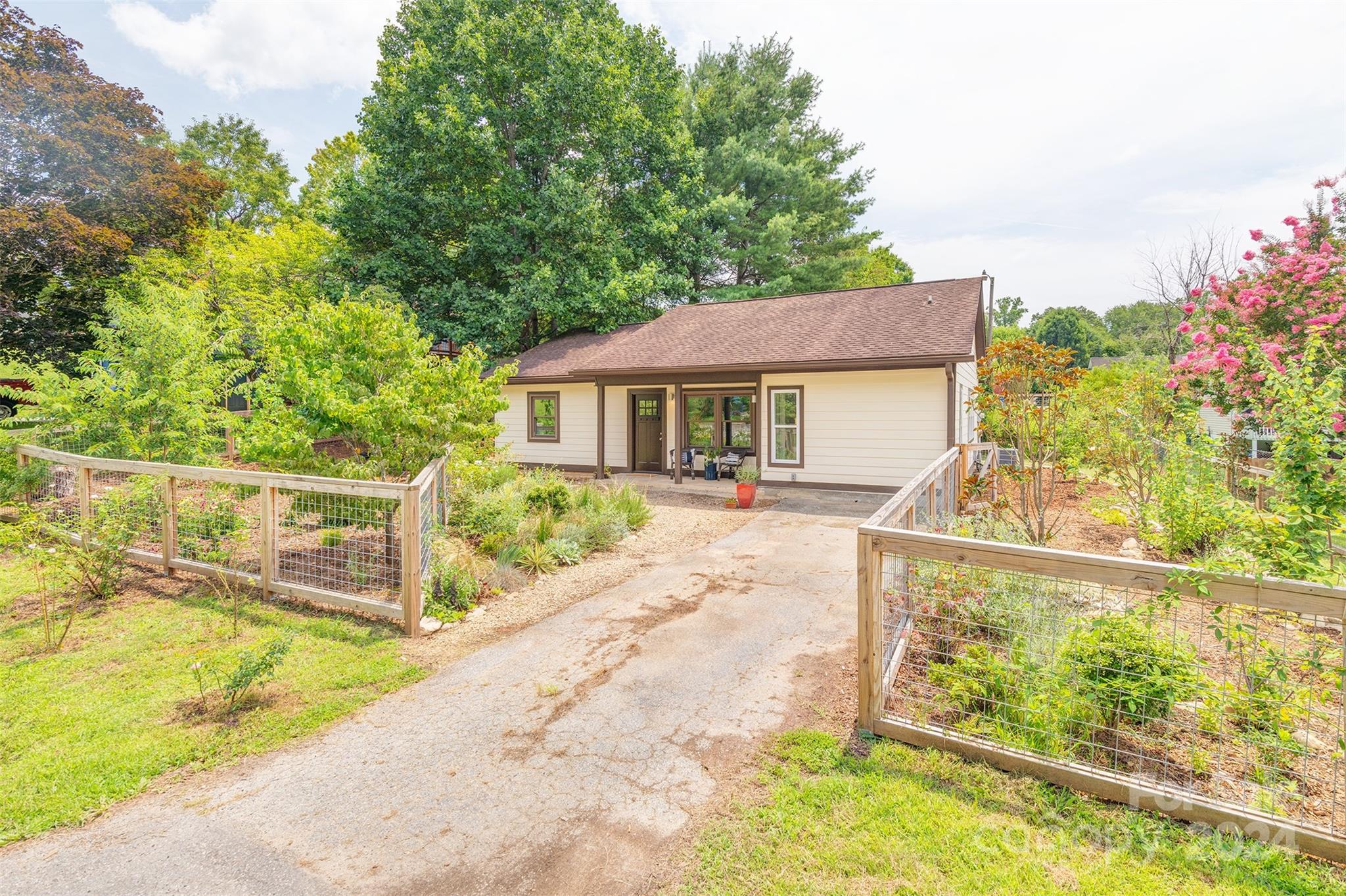 12 Ashwood Drive