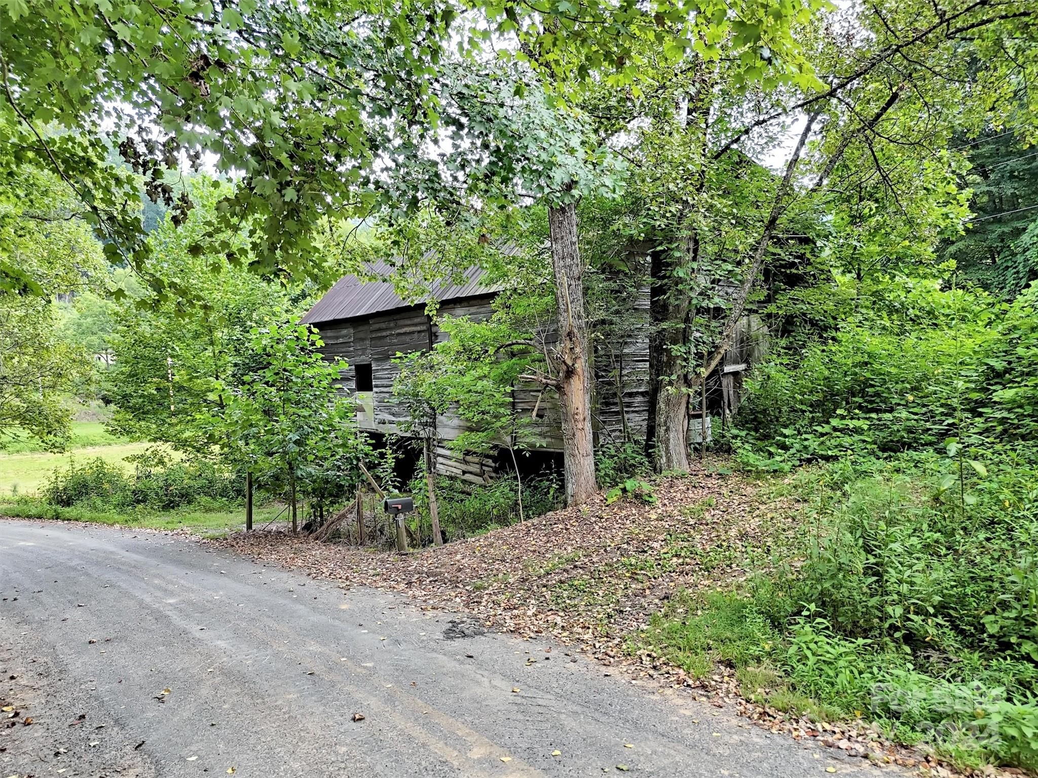95 Jarrett Cove Road