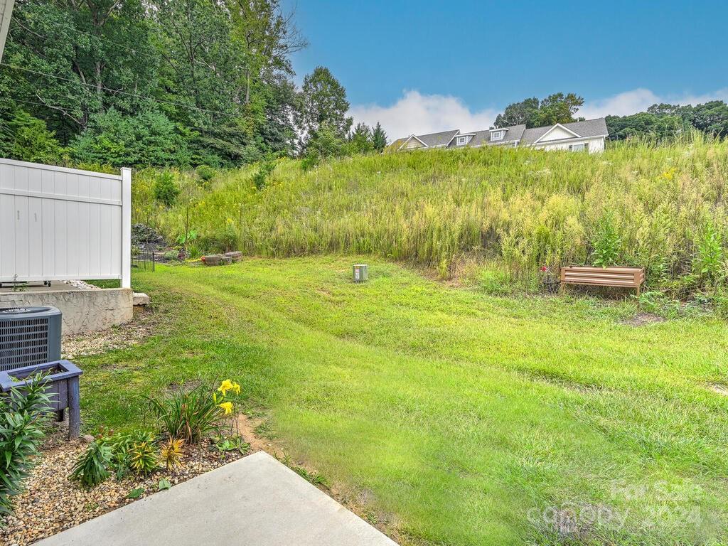 104 Monmouth Way