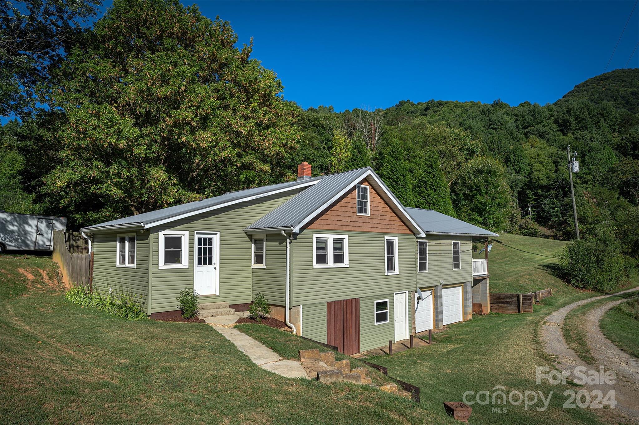 1551 Turnpike Road