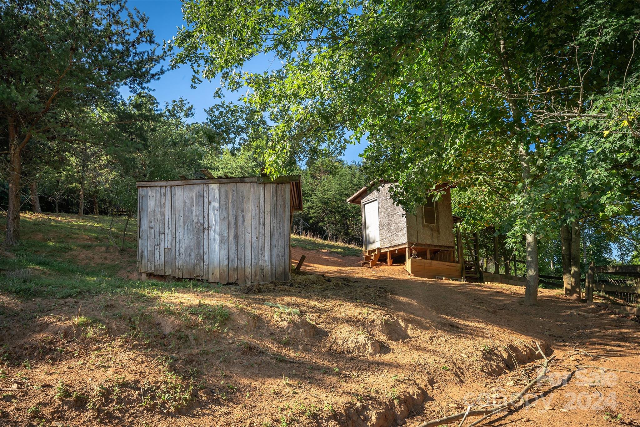 1551 Turnpike Road