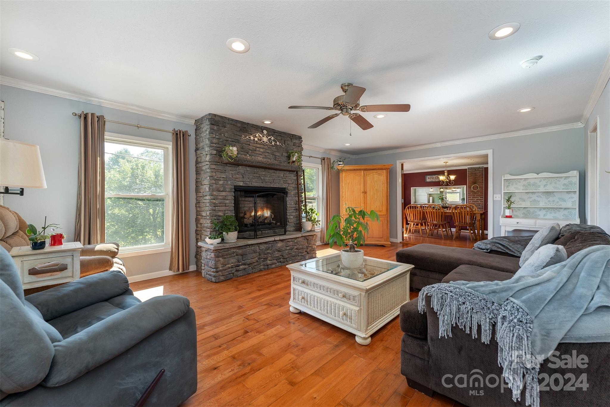 1551 Turnpike Road