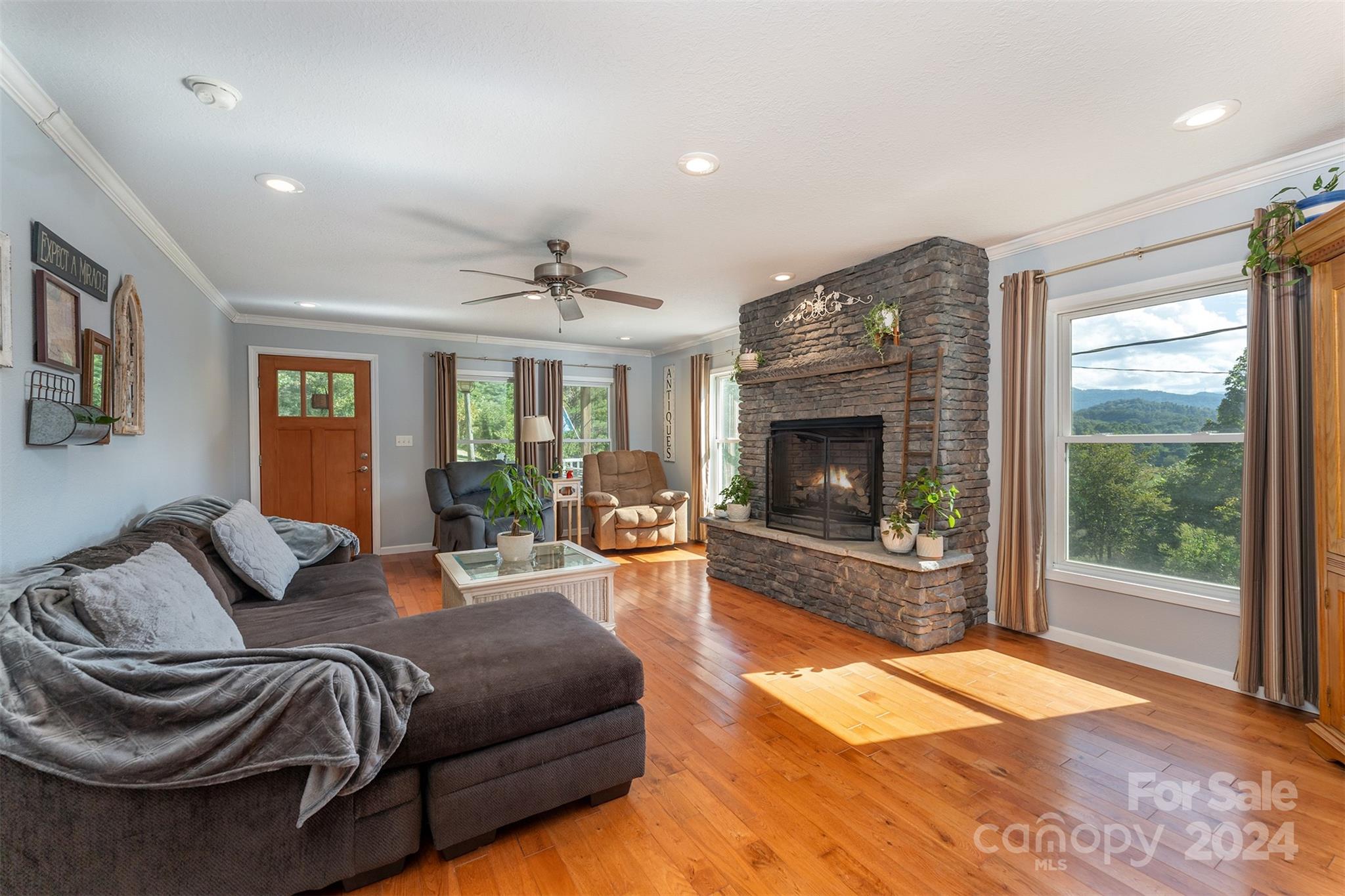1551 Turnpike Road