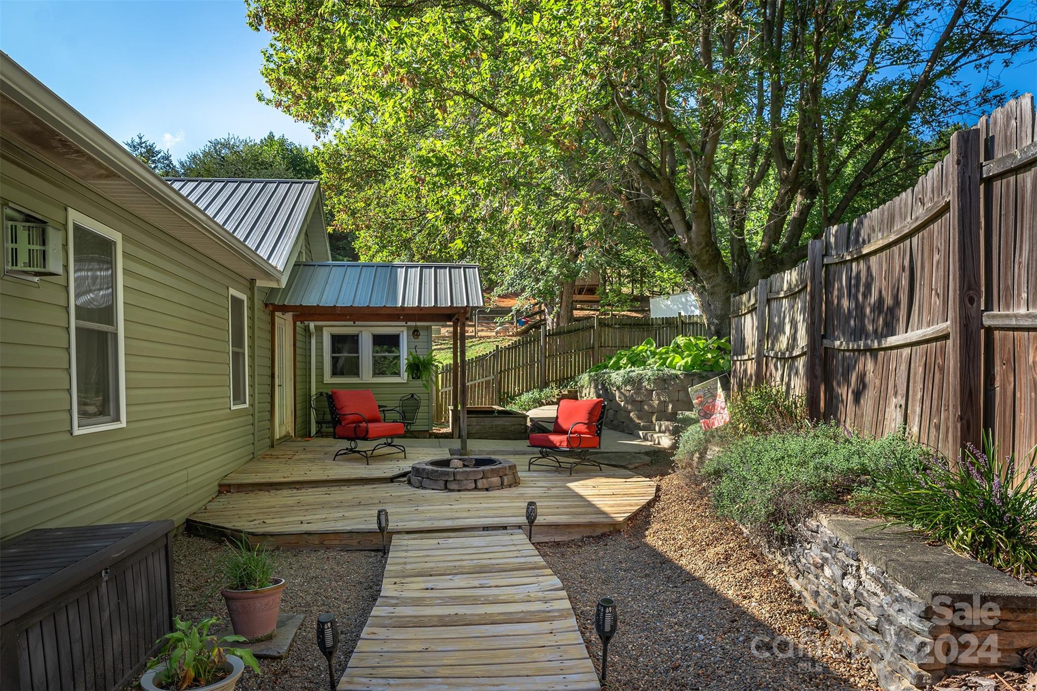 1551 Turnpike Road