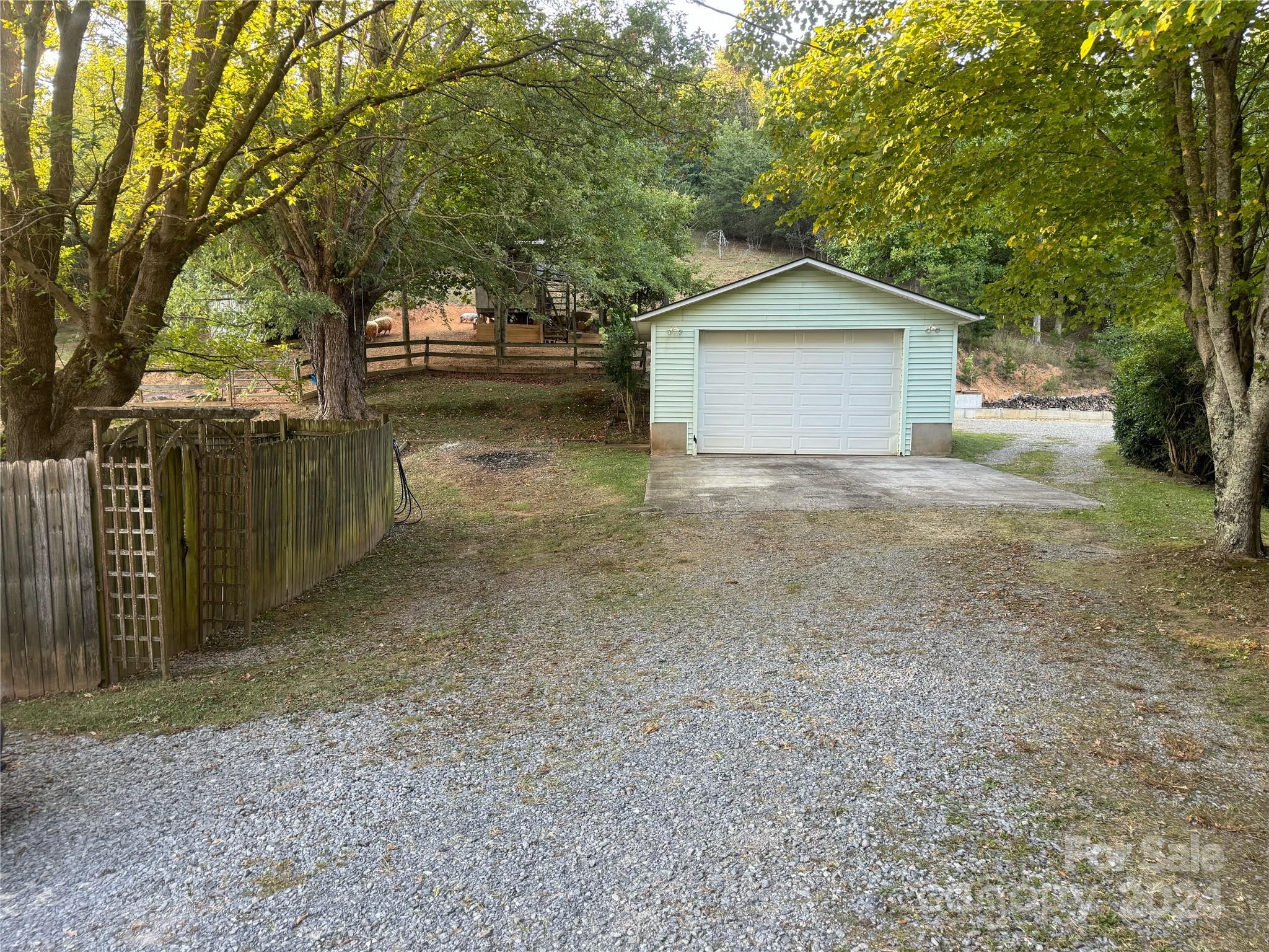 1551 Turnpike Road