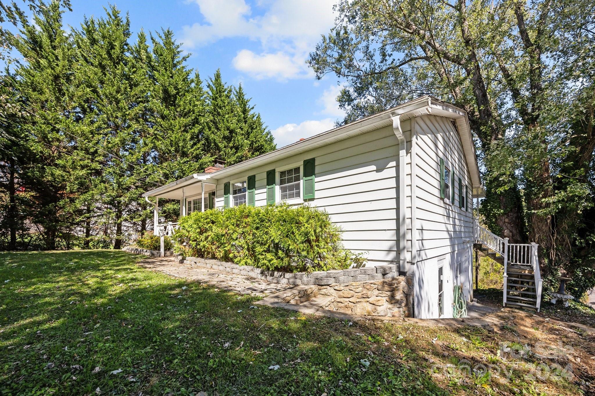 105 Hilltop Farm Road