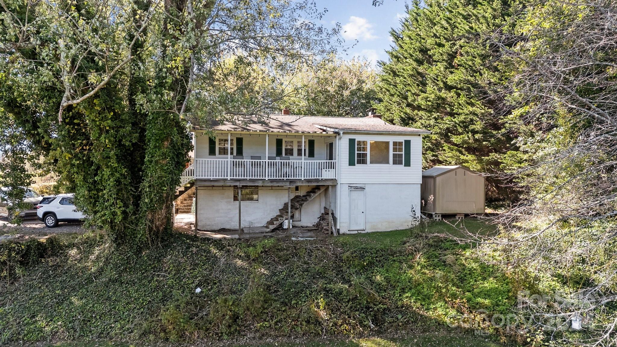 105 Hilltop Farm Road