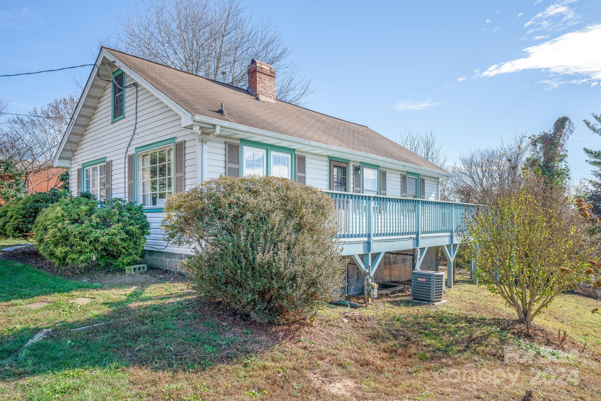 32 Beverly Road W