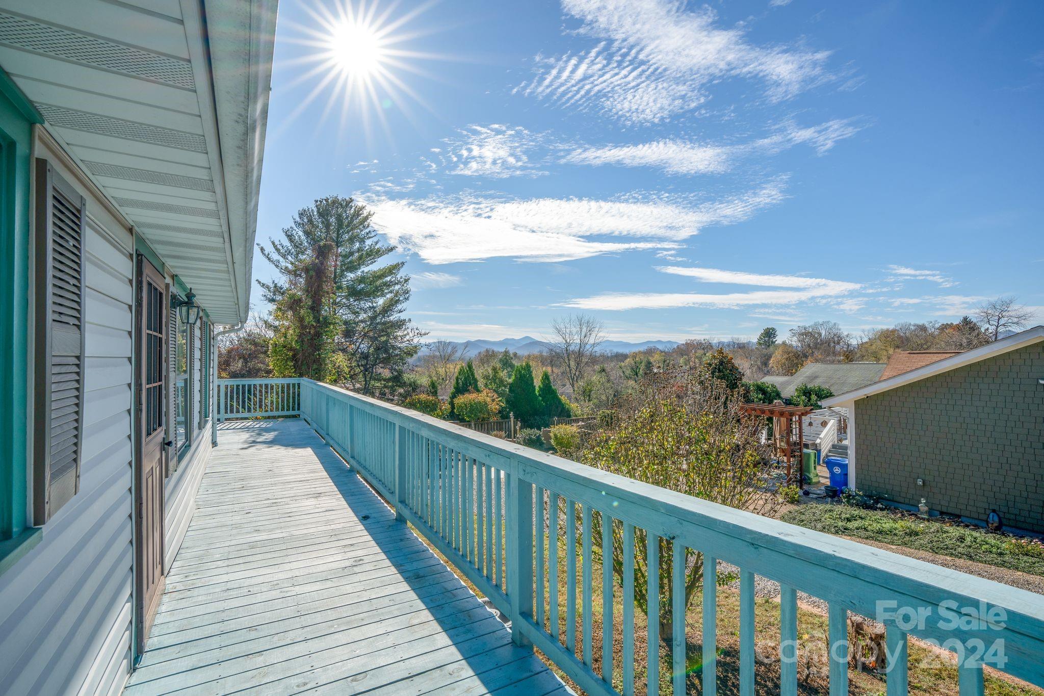 32 Beverly Road W