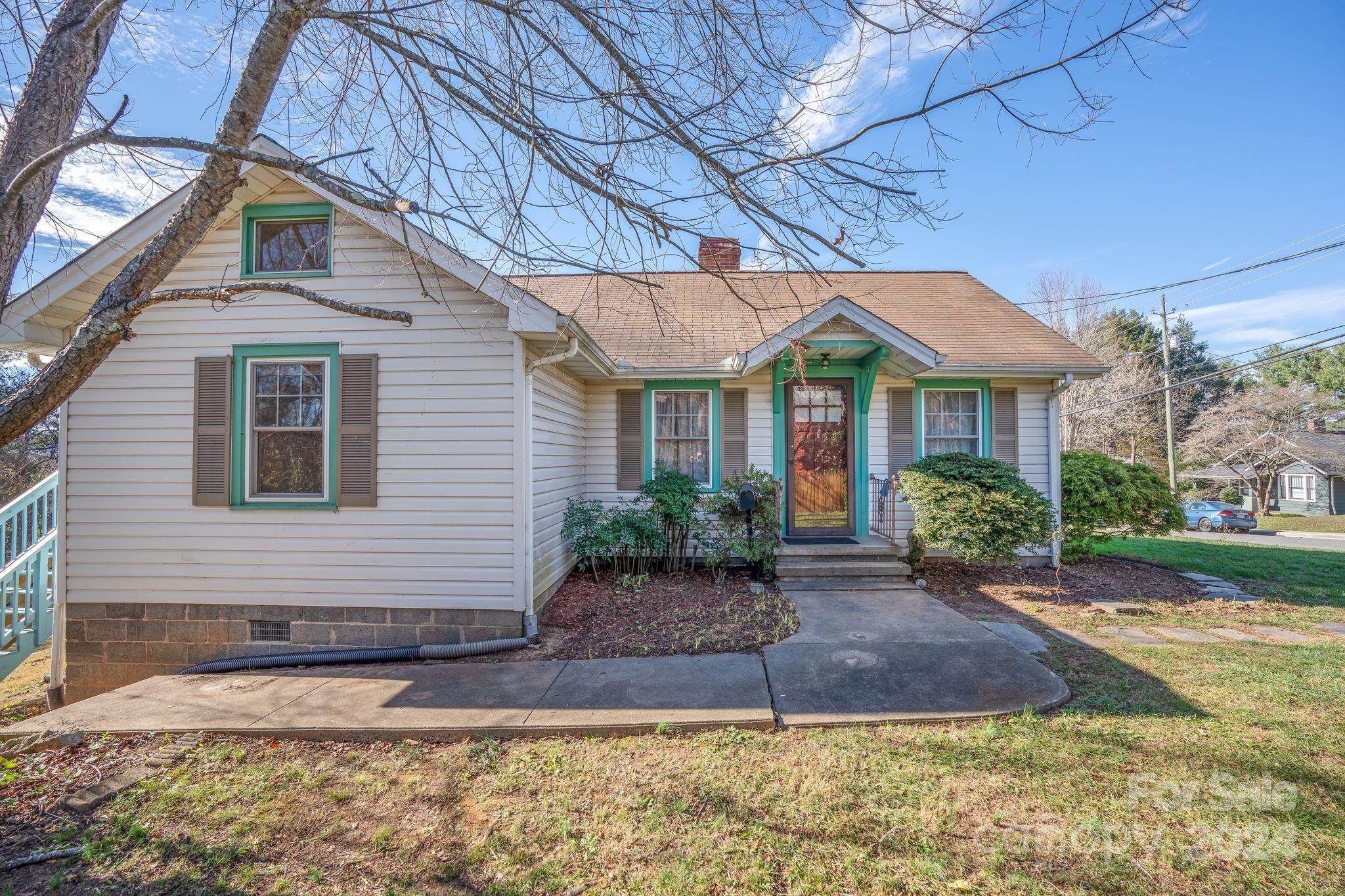 32 Beverly Road W