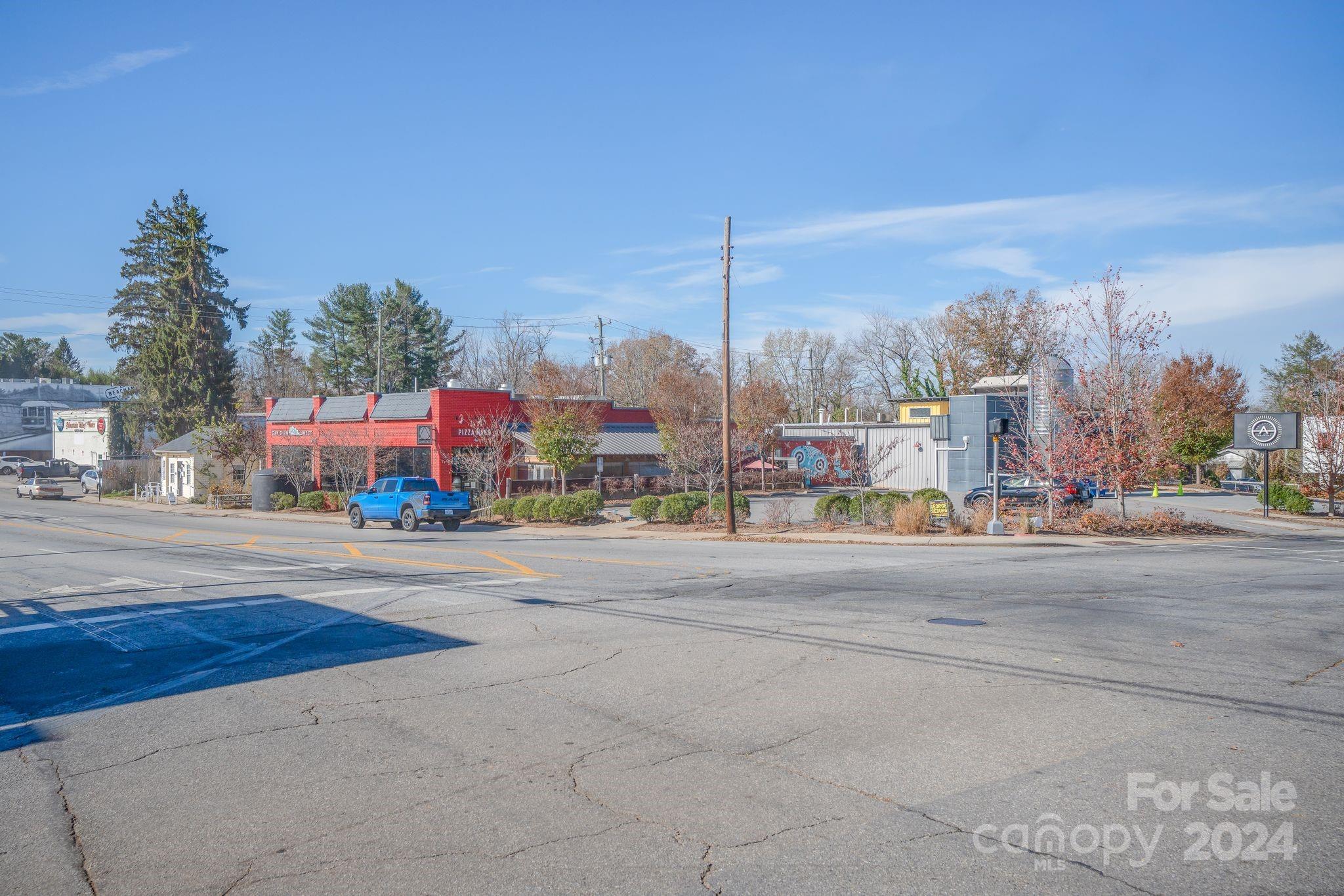 32 Beverly Road W